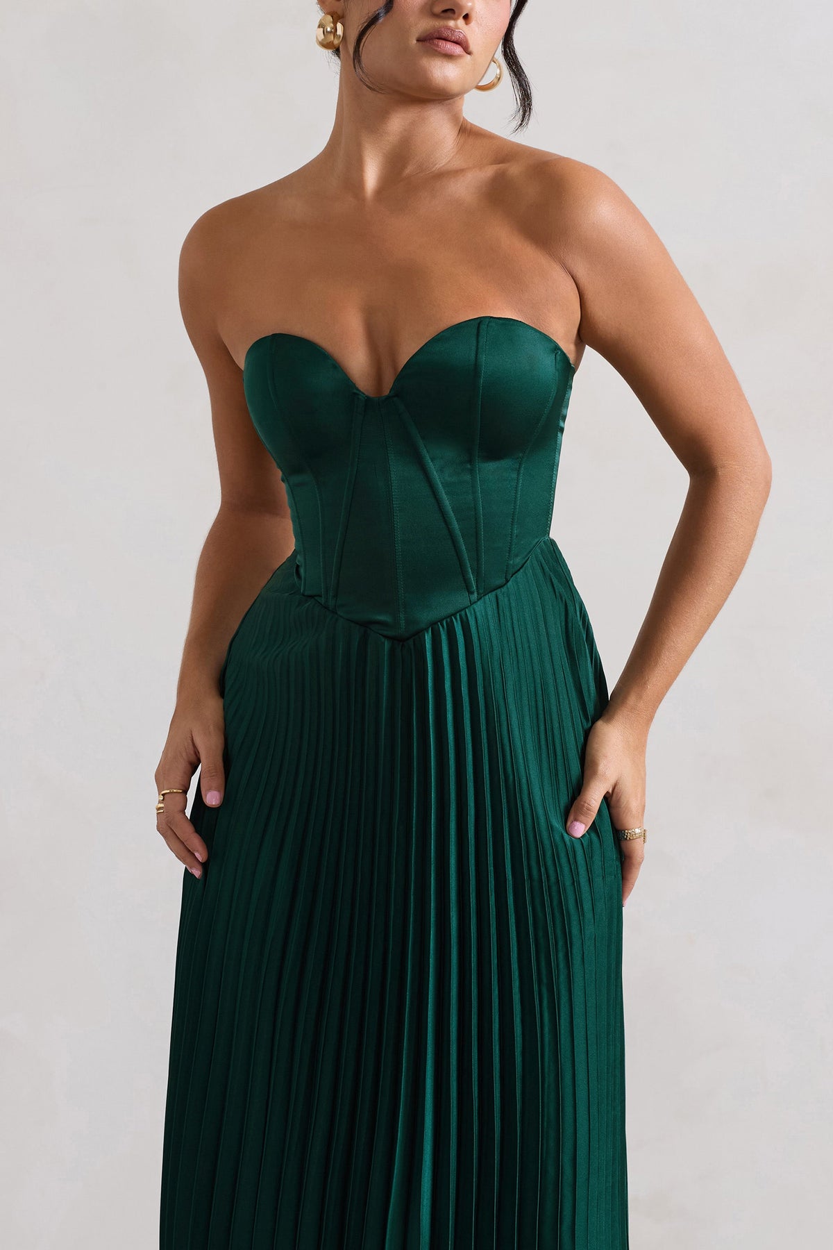 Bordeaux | Vestido midi estilo corsé de satén verde botella