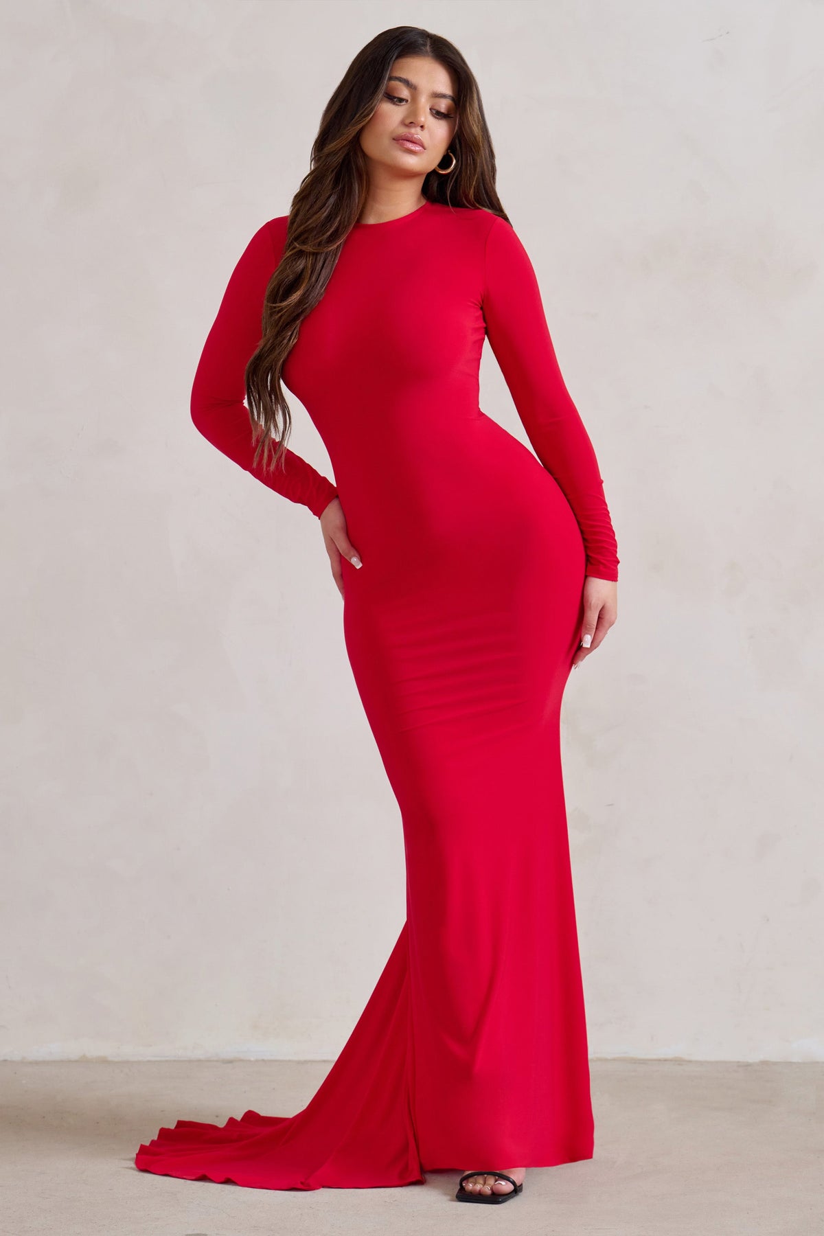 One Step Ahead | Vestido Largo Rojo de Manga Larga Abertura en  Espalda y corte Sirena