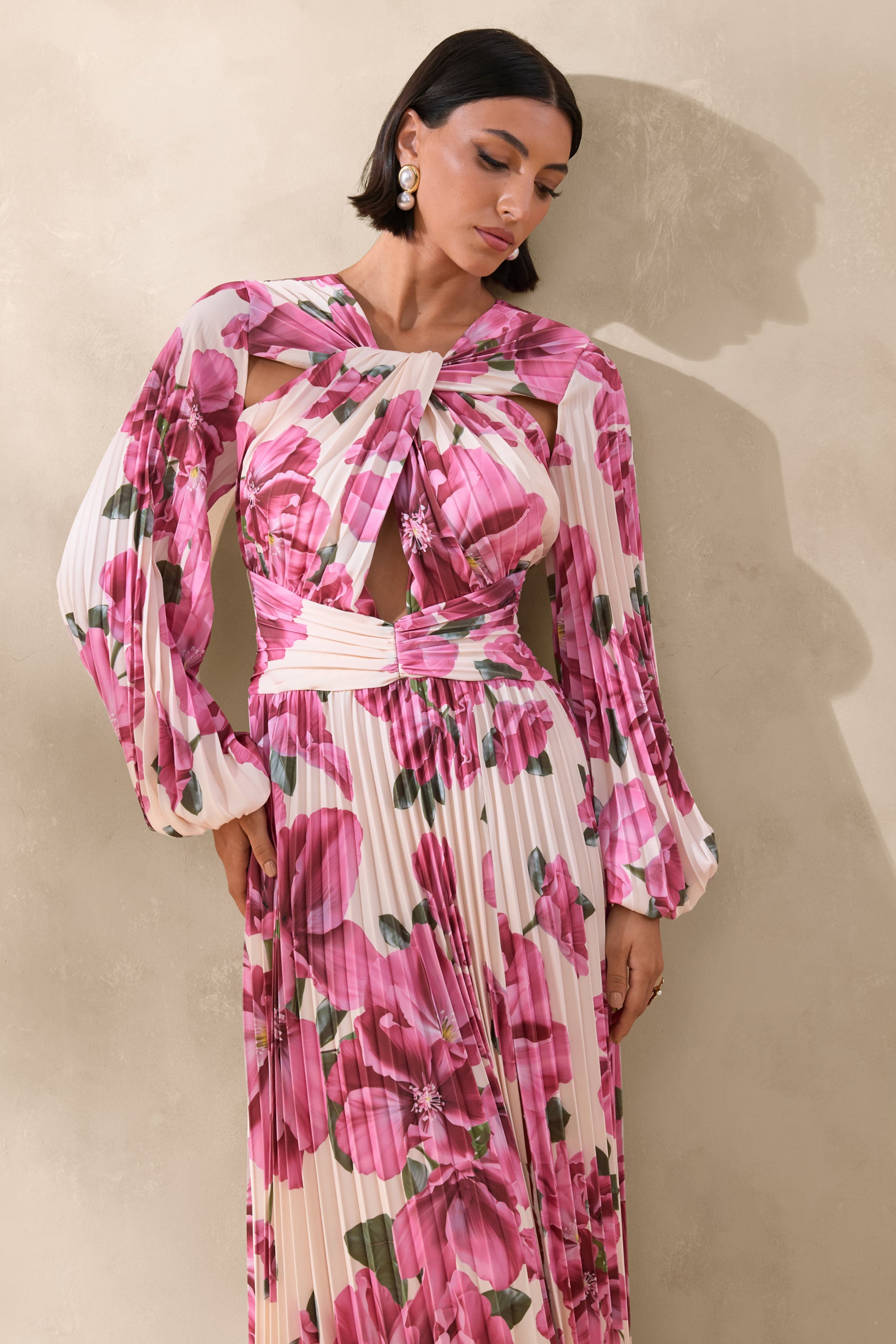 ECM_HR_CL137151084---Rionna-_-Pink-Hibiscus-Print-High-Neck-Maxi-Dress-With-Cut-Out-Detailing-4_3.jpg