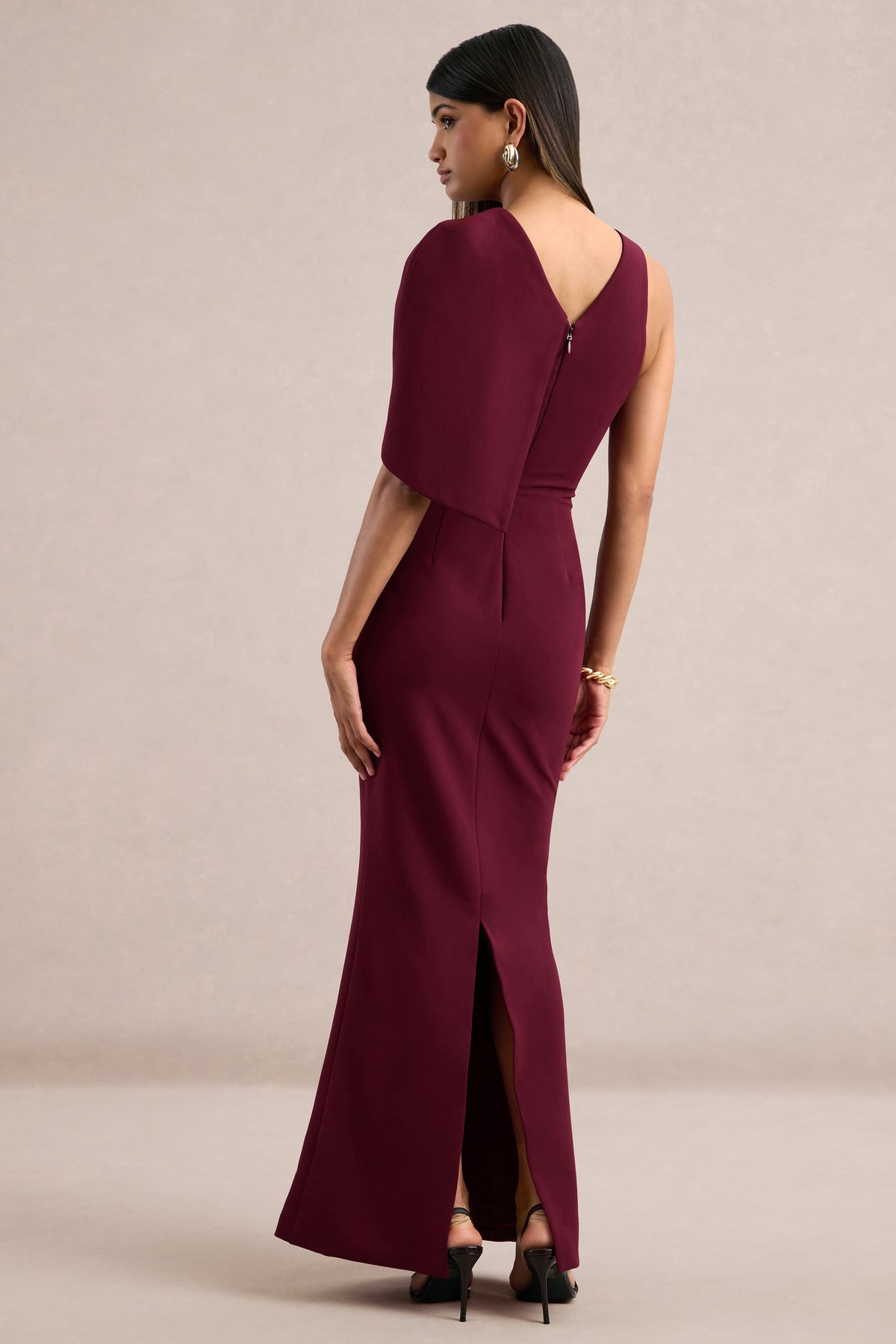 ECM_HR_CL137291102_Quira_Burgundy_8739.jpg
