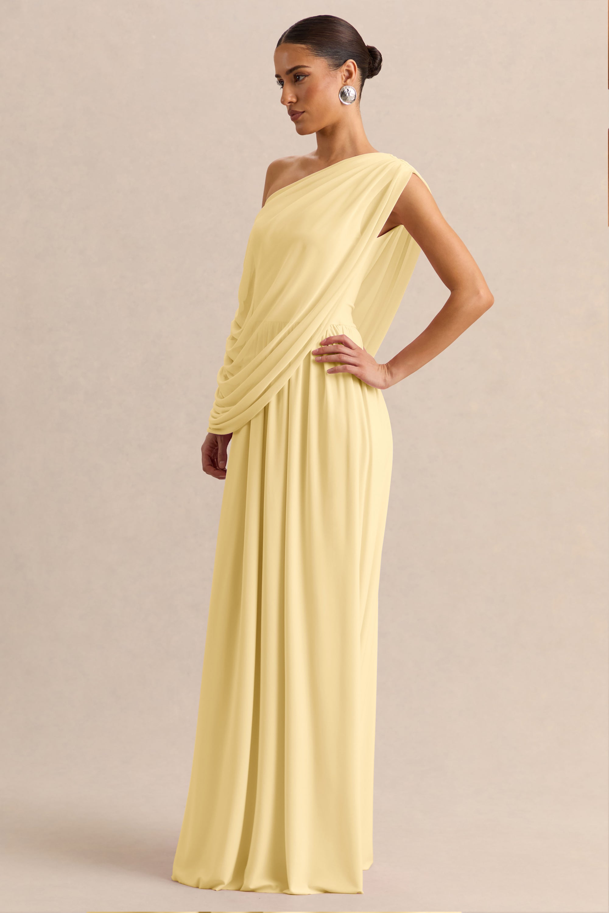 ECM_HR_CL137302121---Sabianna-_-Lemon-Asymmetric-Neck-Maxi-Dress-With-Draped-Detailing3.jpg