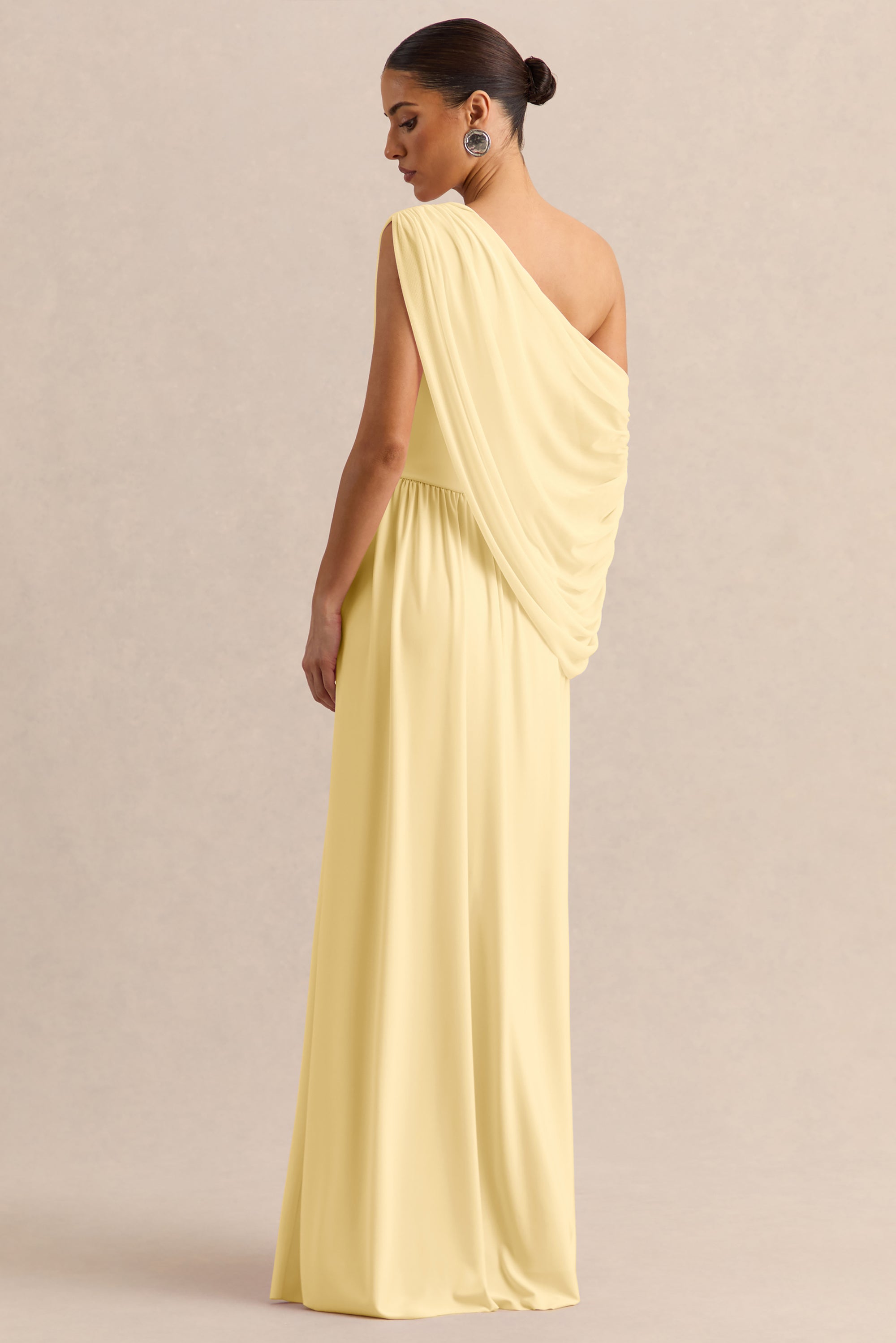 ECM_HR_CL137302121---Sabianna-_-Lemon-Asymmetric-Neck-Maxi-Dress-With-Draped-Detailing7.jpg