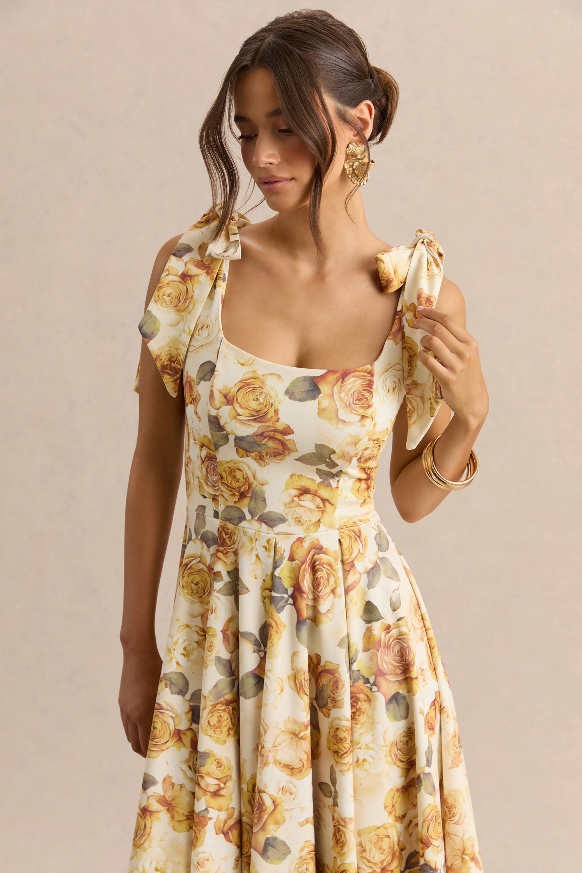 ECM_HR_CL137339124---Mena---Lemon-Rose-Print-Square-Neck-Midi-Dress-With-Bow-Sleeves-1.jpg