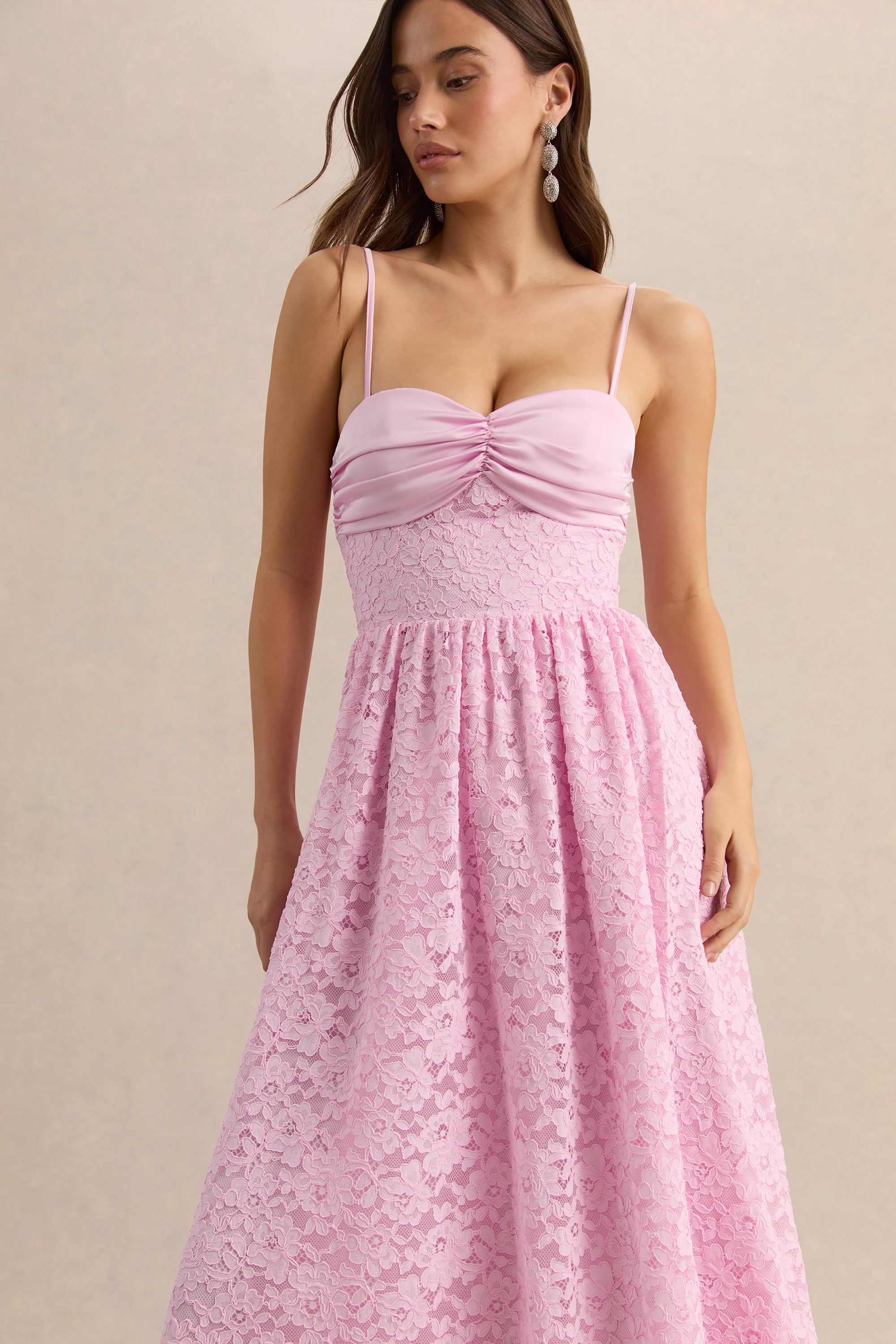 ECM_HR_CL137441084---Gloriana---Pink-Lace-Sweetheart-Neck-Midi-Dress-__-PHOTOSHOOT-05.03.2026-ERGO---RUBY-3.jpg