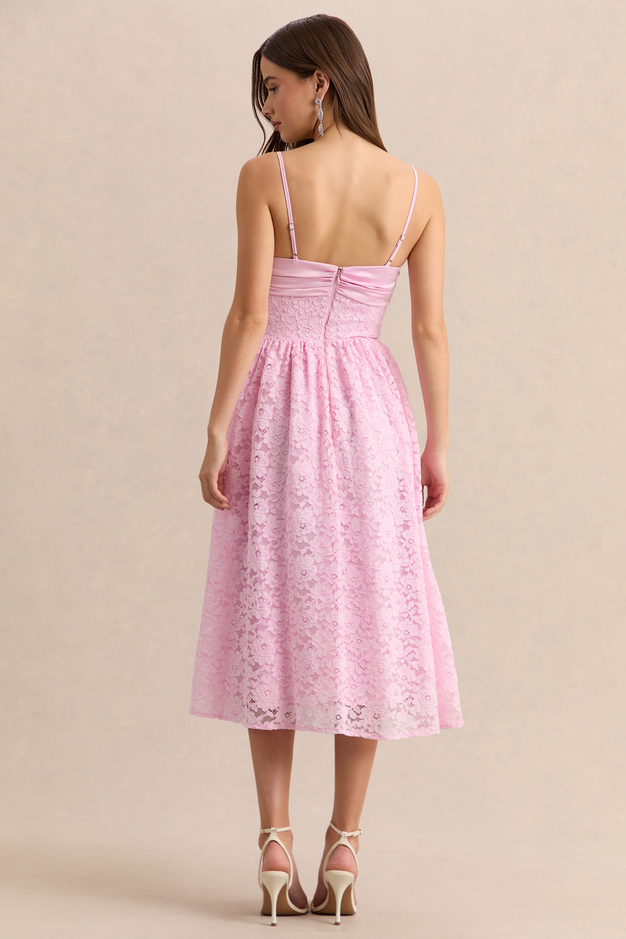 ECM_HR_CL137441084---Gloriana---Pink-Lace-Sweetheart-Neck-Midi-Dress-__-PHOTOSHOOT-05.03.2026-ERGO---RUBY-5.jpg