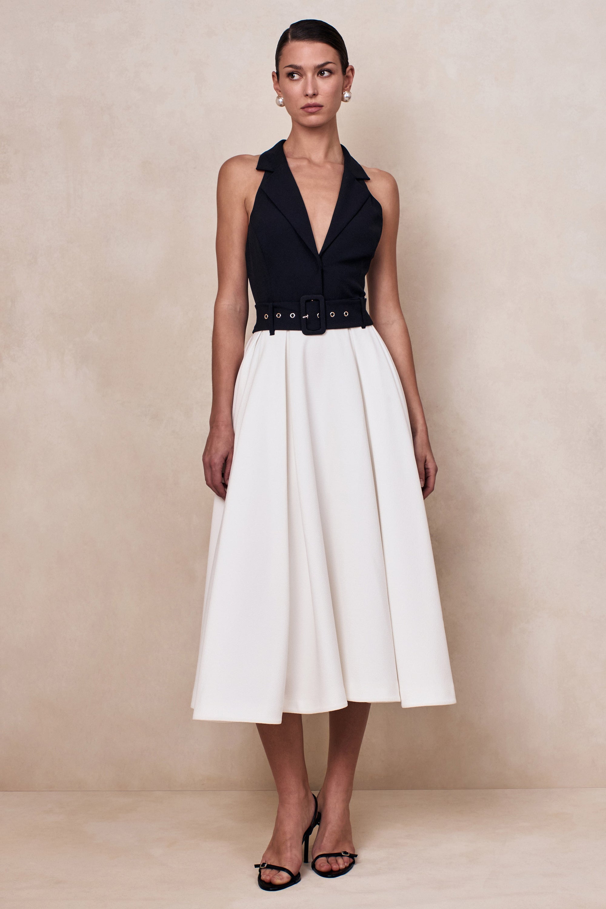 CL13747600106_ECM_CL137476001_-_Alessa___Black_White_Plunge-Neck_Tailored_Midi_Dress_01