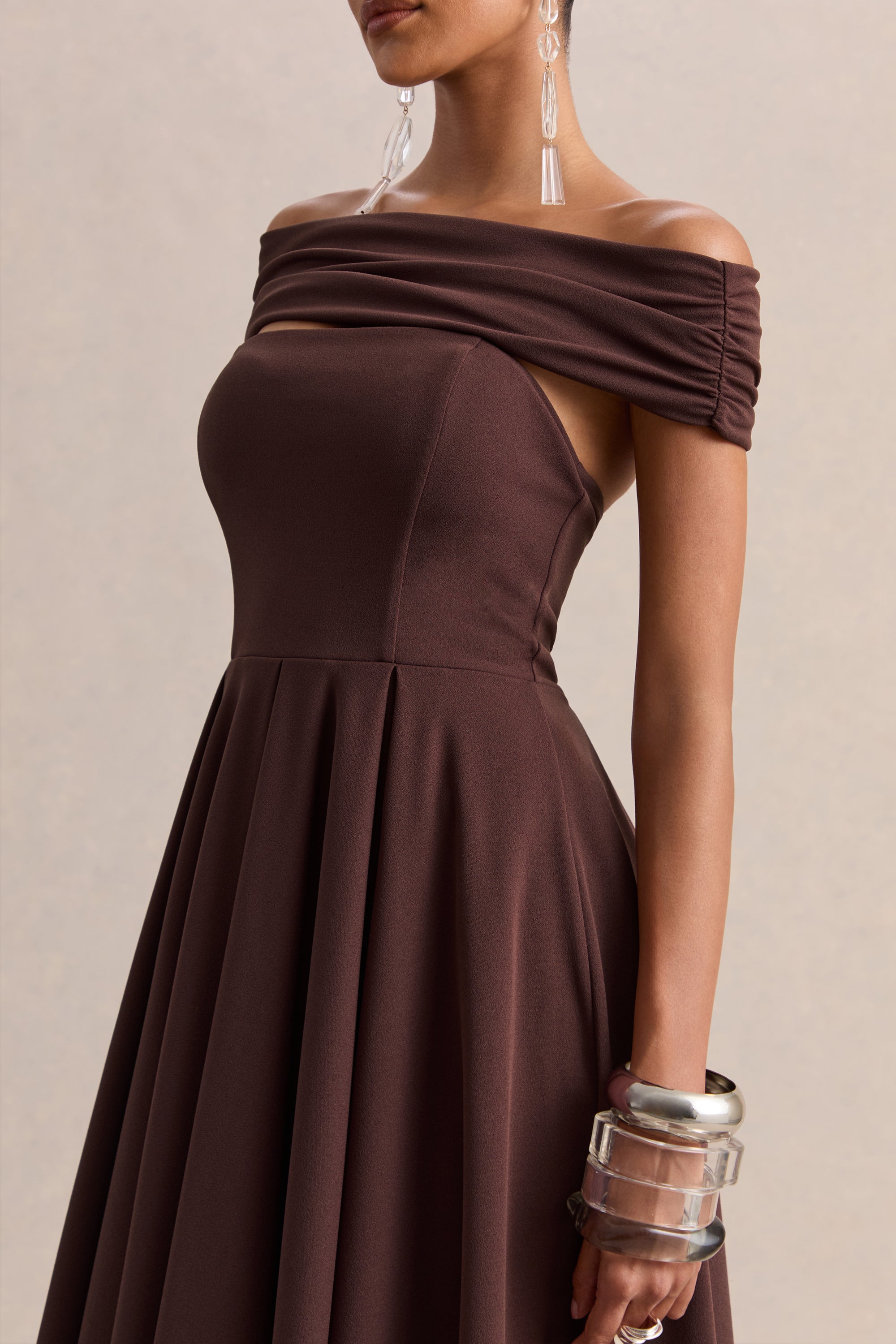 ECM_HR_CL137615022 - Mavina _ Brown Bardot-Neck Midi Dress 05.jpg