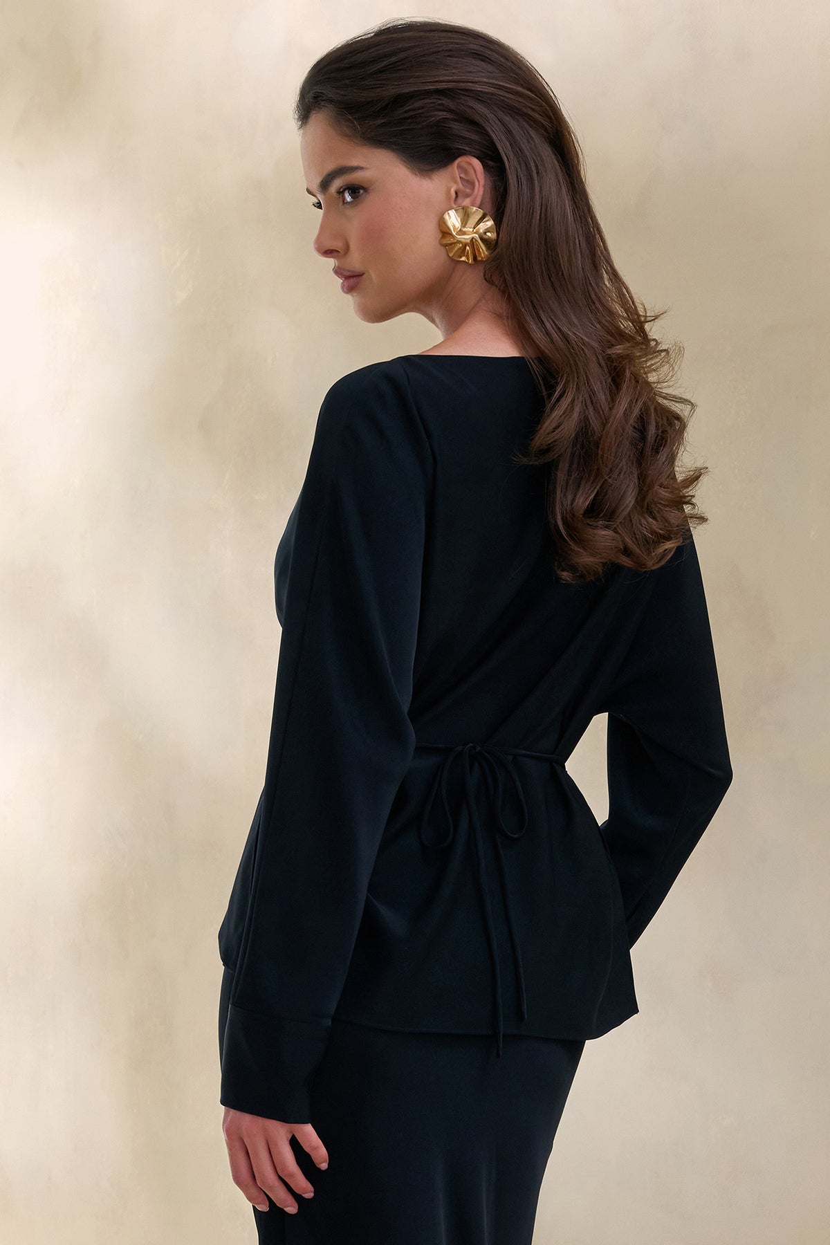 ECM_HR_CL137669001 - Miravia _ Black Satin Wide-Neck Long-Sleeve Top 11.jpg