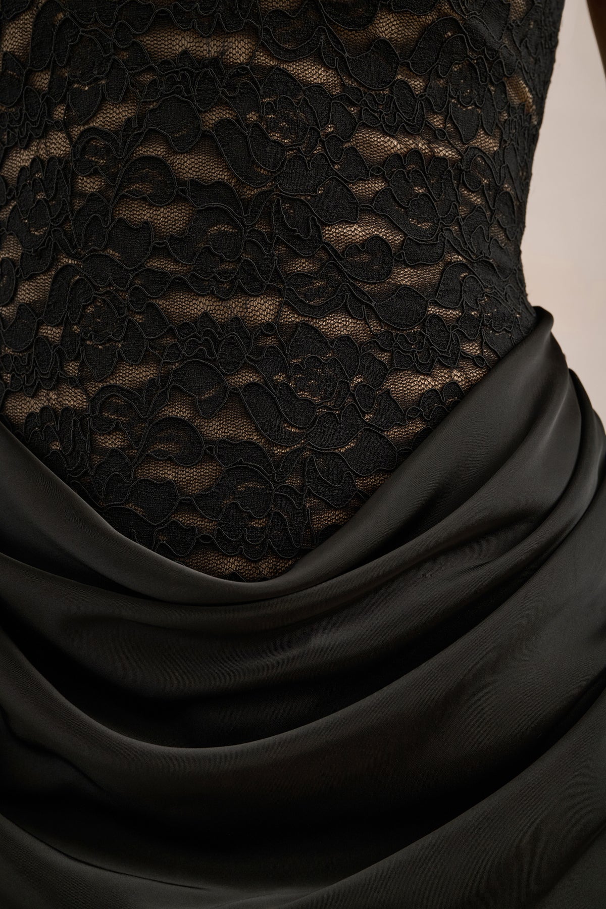 ECM_HR_CL137806001 - Setiana | Black Lace Round-Neck Mini Dress With Draped-Detailing4.jpg
