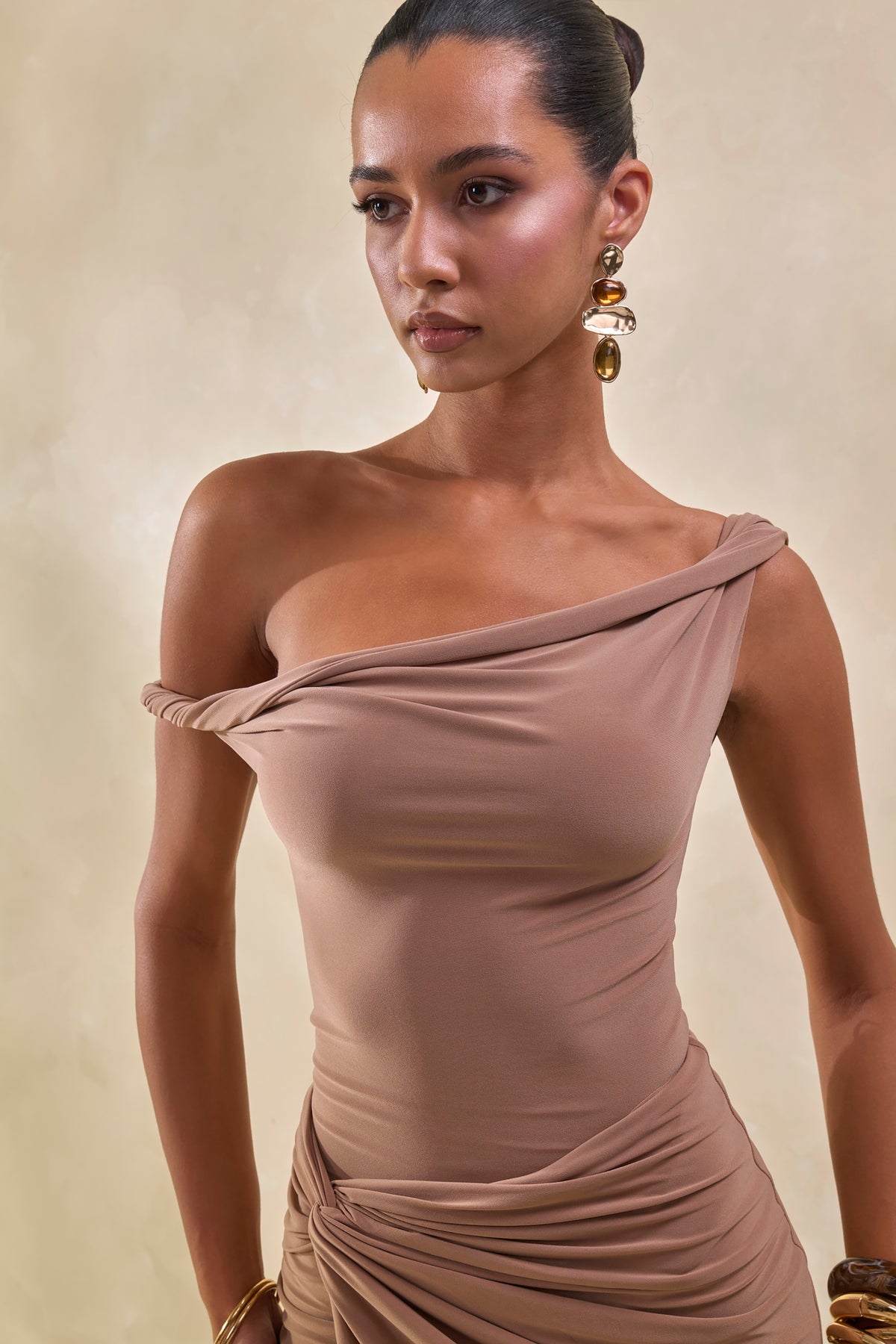 ECM_HR_CL137833021---Idris-Brown-Twisted-Waist-Maxi-Skirt-With-Front-Split-+-ECM_HR_CL137817021---Kesia-_-Brown-Twisted-Asymmetric-Bodysuit4.jpg