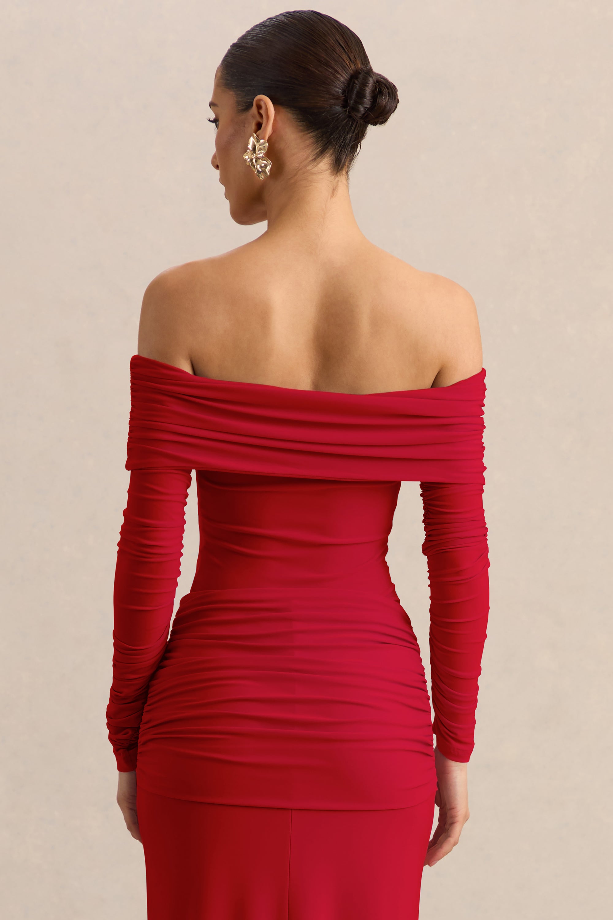 ECM_HR_CL137824100---Helia-_-Red-Bardot-Neck-Bodysuit-With-Ruched-Long-Sleeves-&-CL137840100---Flynne-_-Red-Wrapped-Maxi-Skirt-With-Sash_-10.jpg