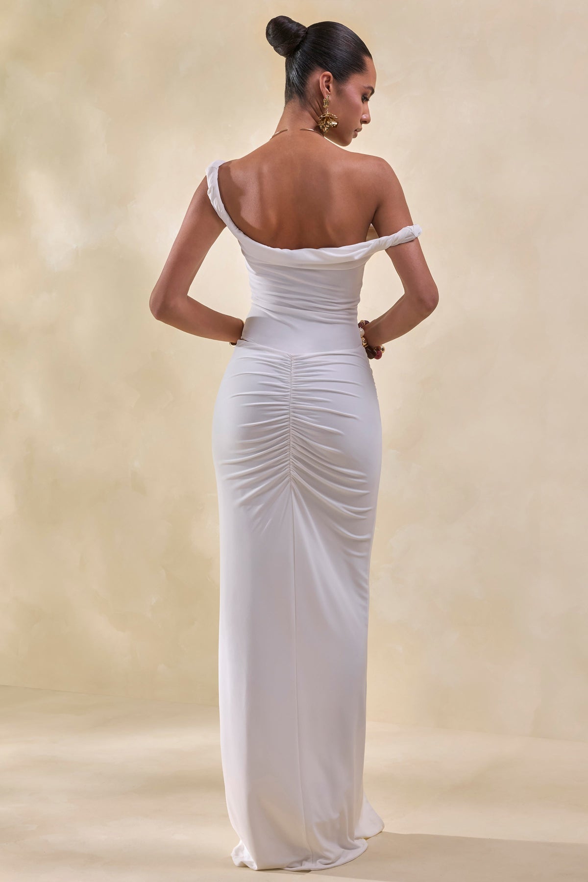 CL13783311006_ECM_HR_CL137817110---Kesia-White-Twisted-Asymmetric-Bodysuit-_-ECM_HR_CL137833110---Idris-White-Twisted-Waist-Maxi-Skirt-With-Front-Split9-copy-2