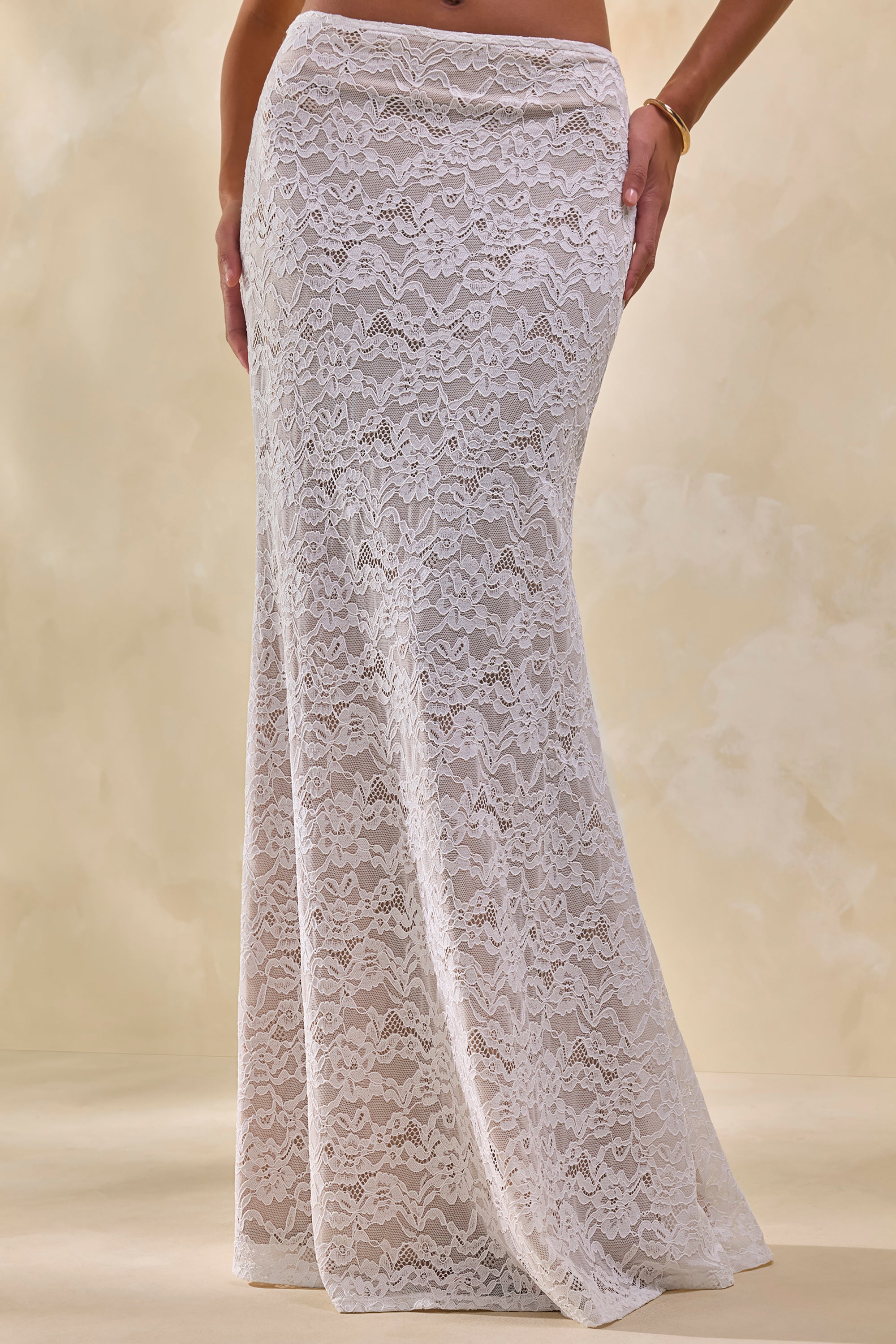 ECM_HR_CL137907110---Lunisse-_-White-Lace-Maxi-Skirt-+-CL137906110---Malisse-_-White-Lace-Round-Neck-Top-With-Belt-Detail-3.jpg