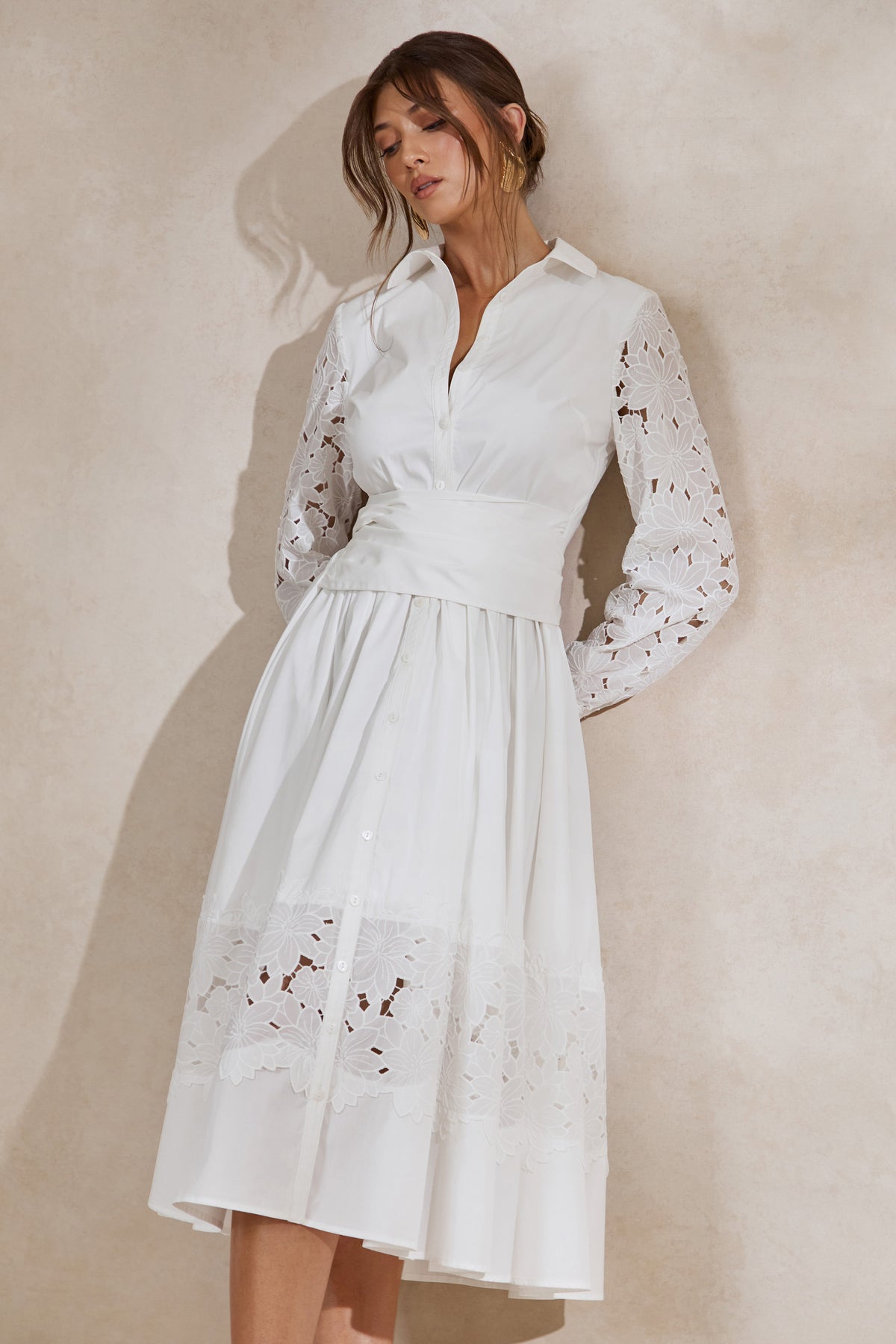 ECM_HR_CL137928110 - Zalynne _ White Collared-Neck Midi Dress5.jpg
