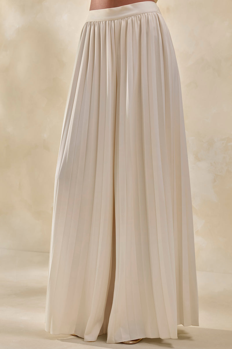 CL13794011106_ECM_HR_CL137939111---Karienne-_-Cream-Round-Neck-Top-With-Belted-Detail-_-CL137940111---Lerenza-_-Cream-Satin-Wide-Leg-Pleated-Trousers3