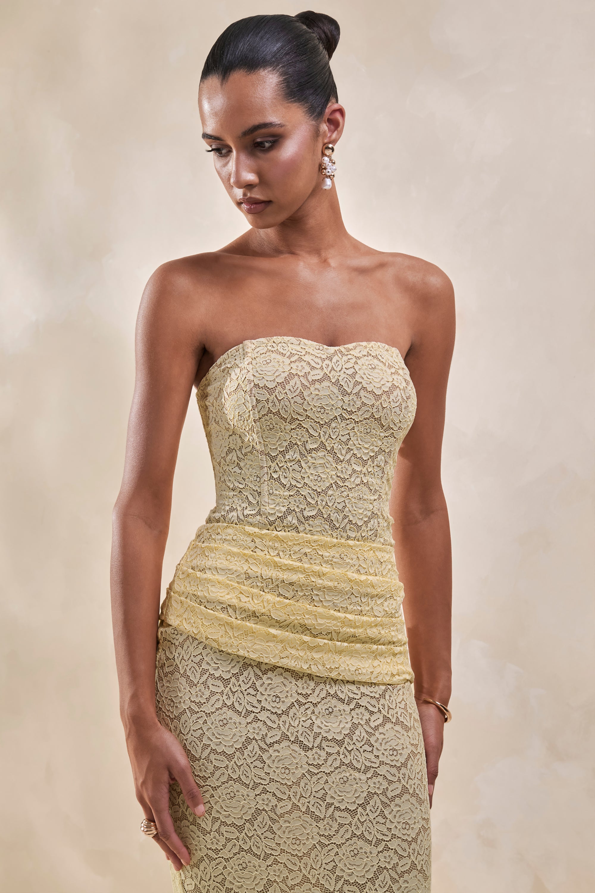 ECM_HR_CL137966121---Vissia-_-Lemon-Lace-Bandeau-Bodysuit-+-CL137968121----Viara-_-Lemon-Lace-Maxi-Skirt-With-Draped-Detailing3.jpg