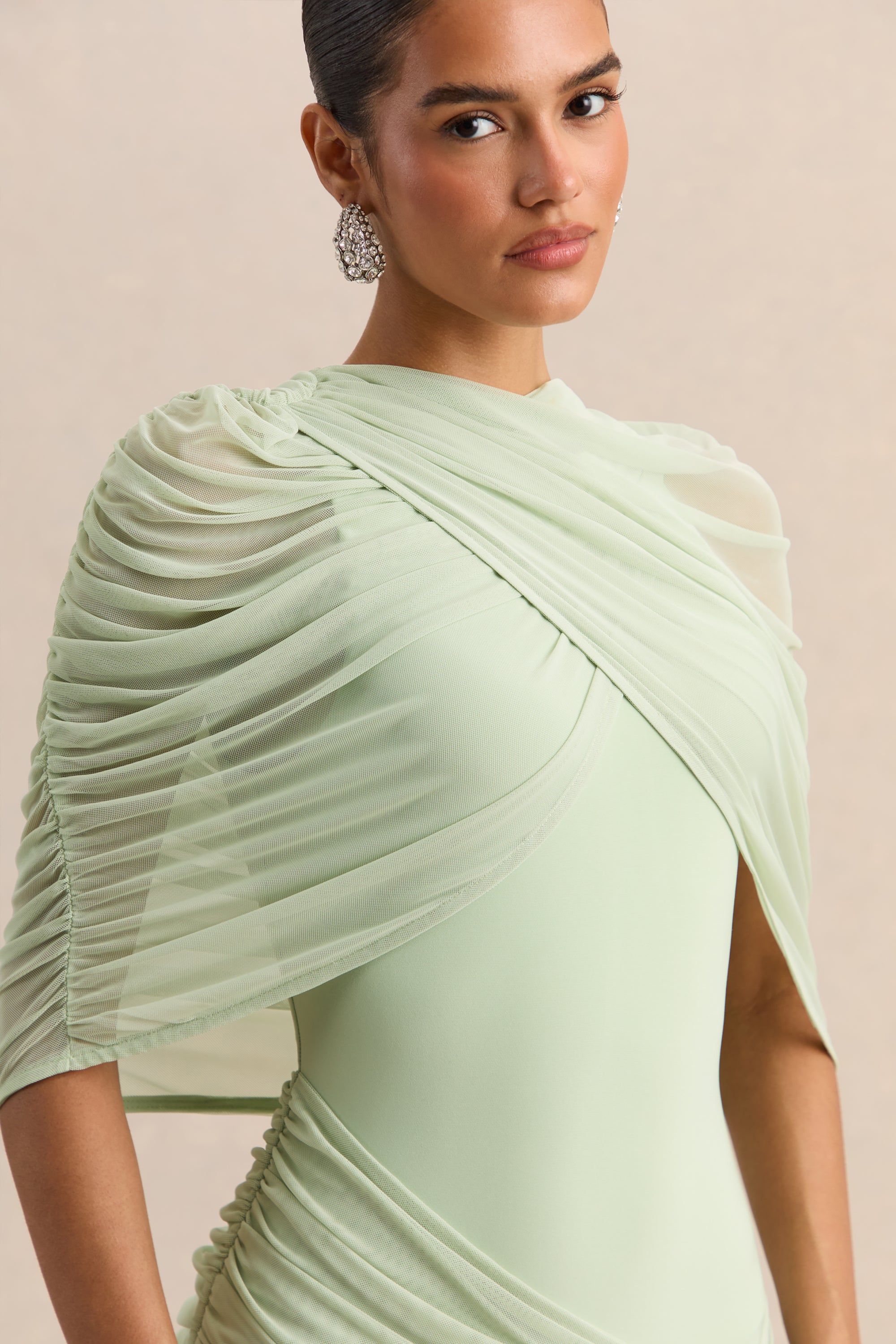 ECM-HR-CL138069032---Magoria-_-Mint-Mesh-Round-Neck-Cape-06.jpg