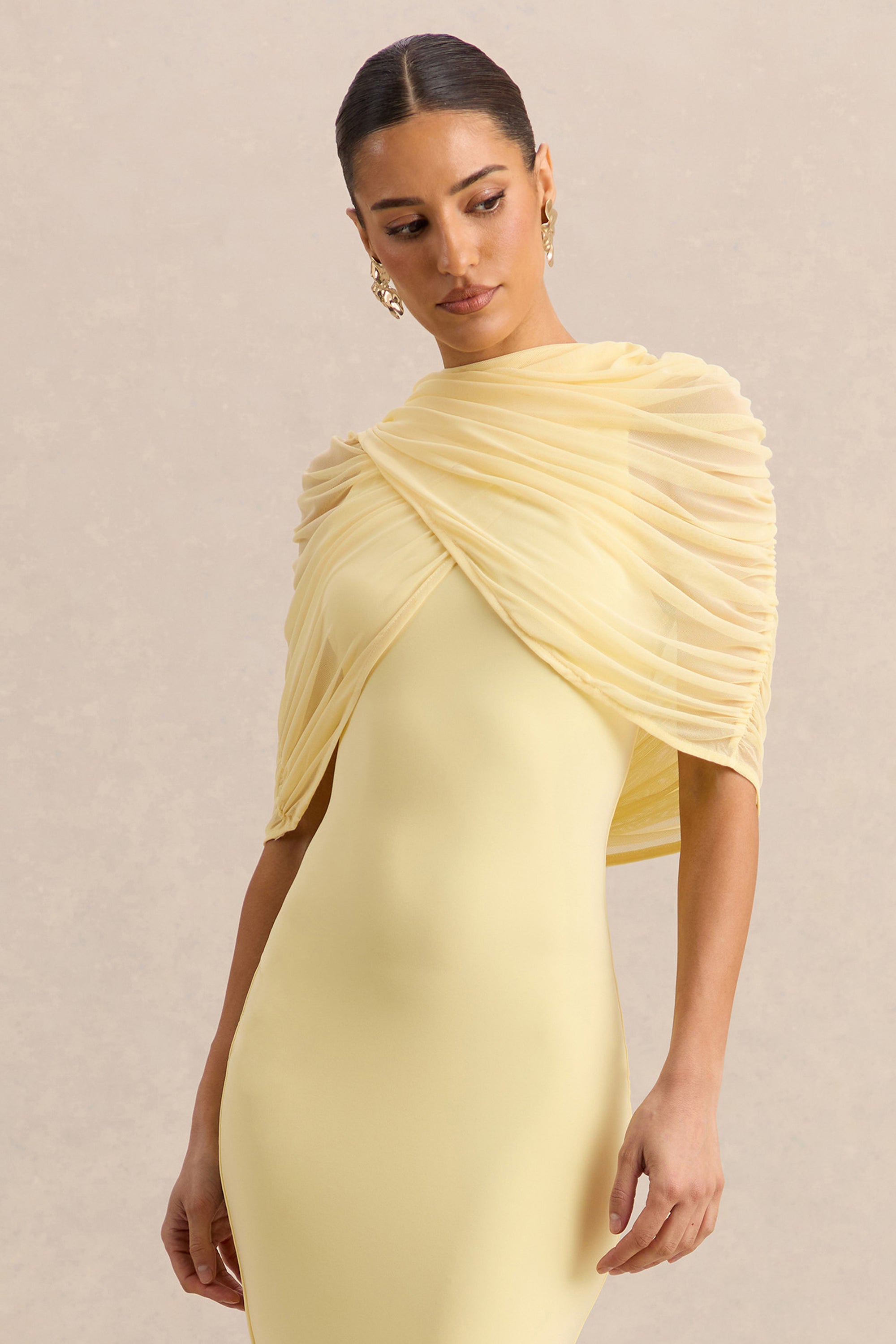 ECM_HR_CL138069121 - Magoria | Lemon Mesh Round-Neck Cape 2.jpg