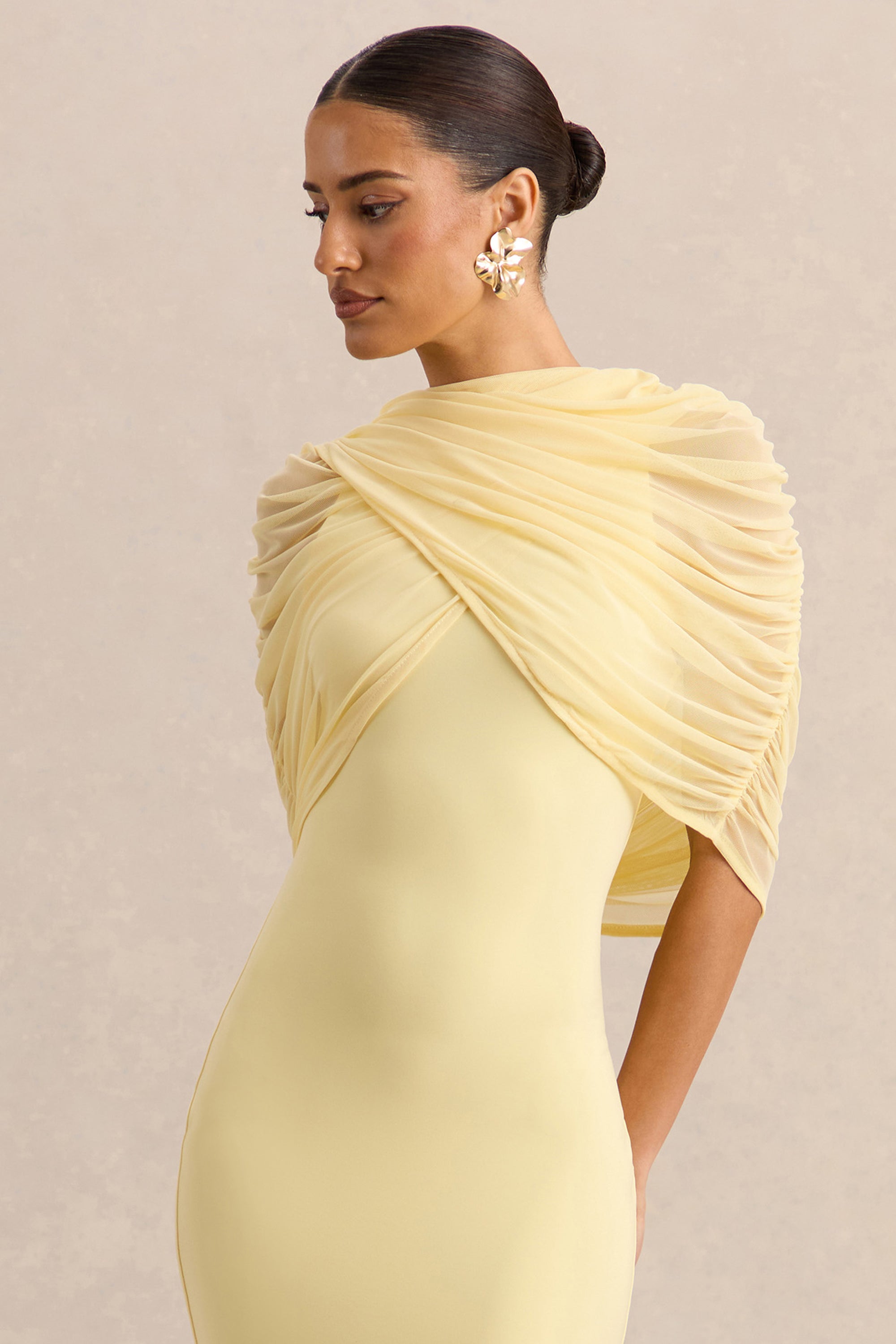 ECM_HR_CL138069121 - Magoria | Lemon Mesh Round-Neck Cape 4.jpg