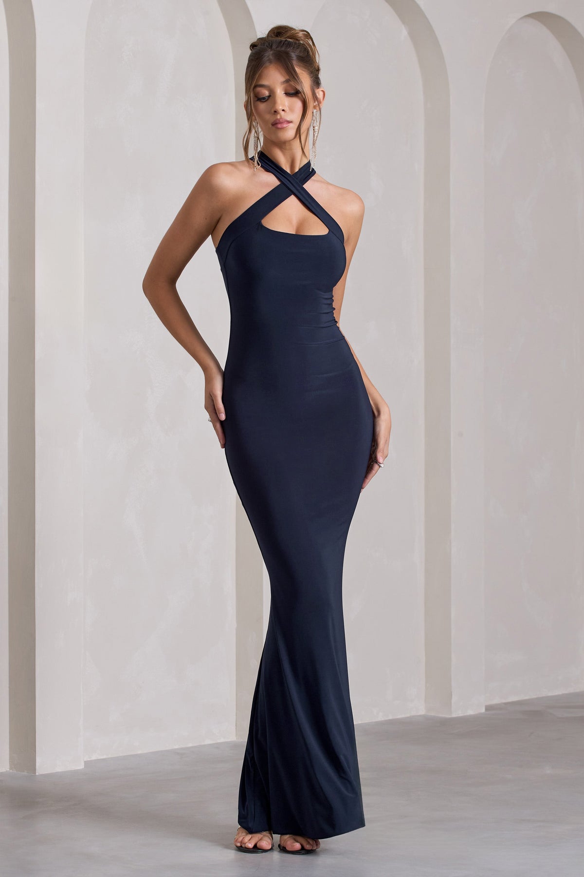 Cross My Heart |Vestido largo de premamá con Cuello Cruzado en color azul marino