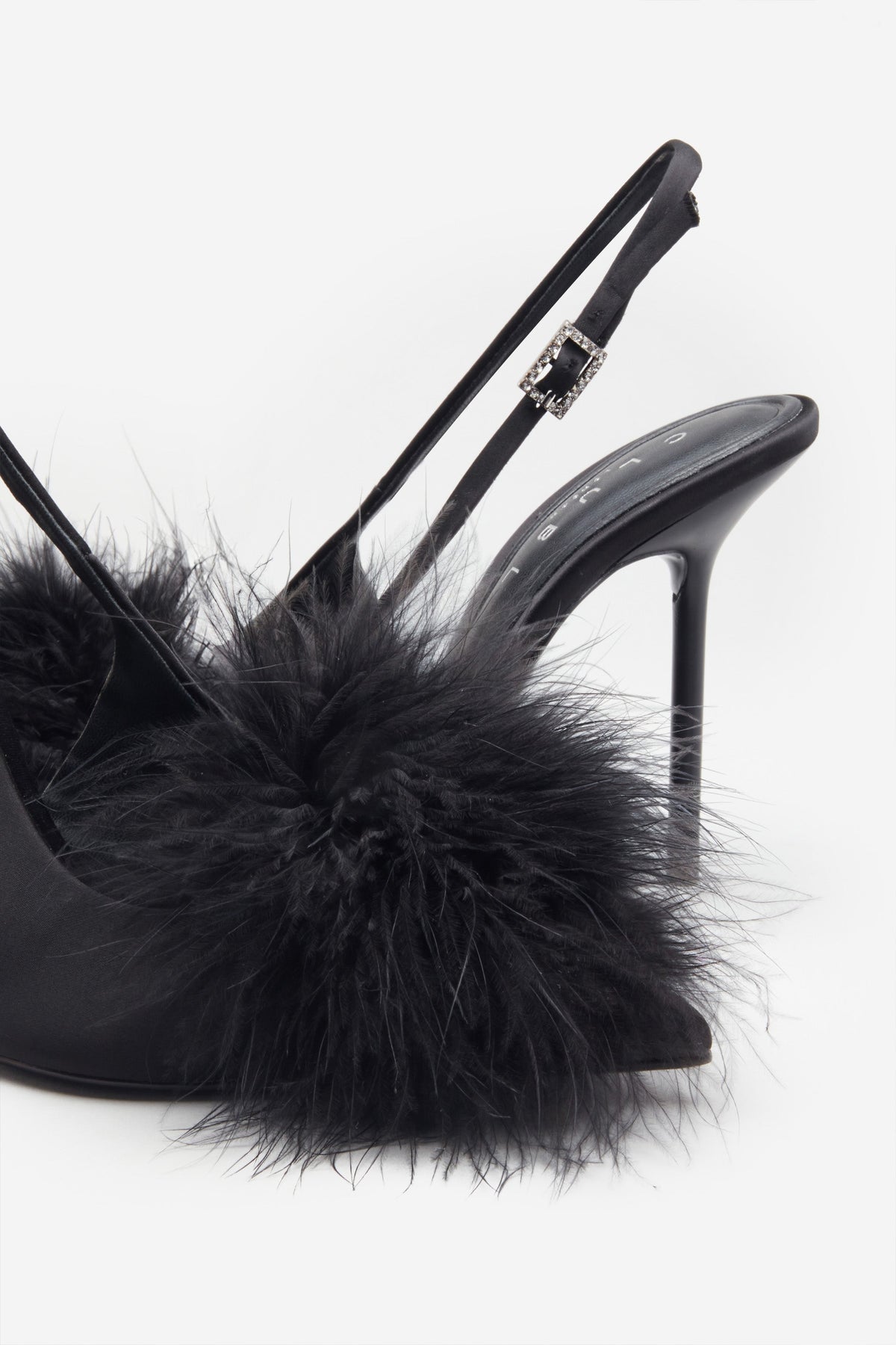 High Pitched | Tacones de Satén Negro con pompón de plumas