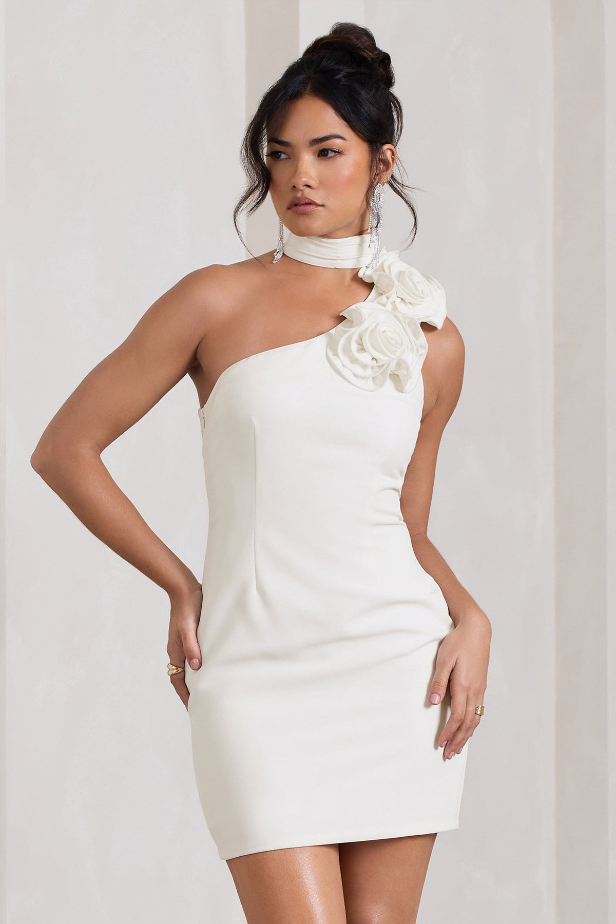 The Party | Vestido Mini Blanco Cuello con flores