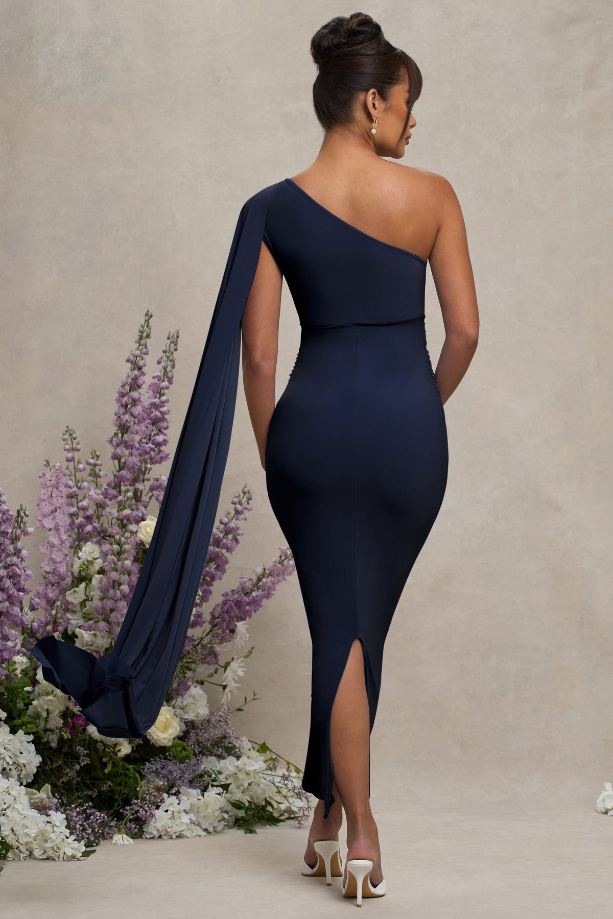 Amaryllis | Vestido largo de Premamá asimétrico y manga tipo capa en color azul marino