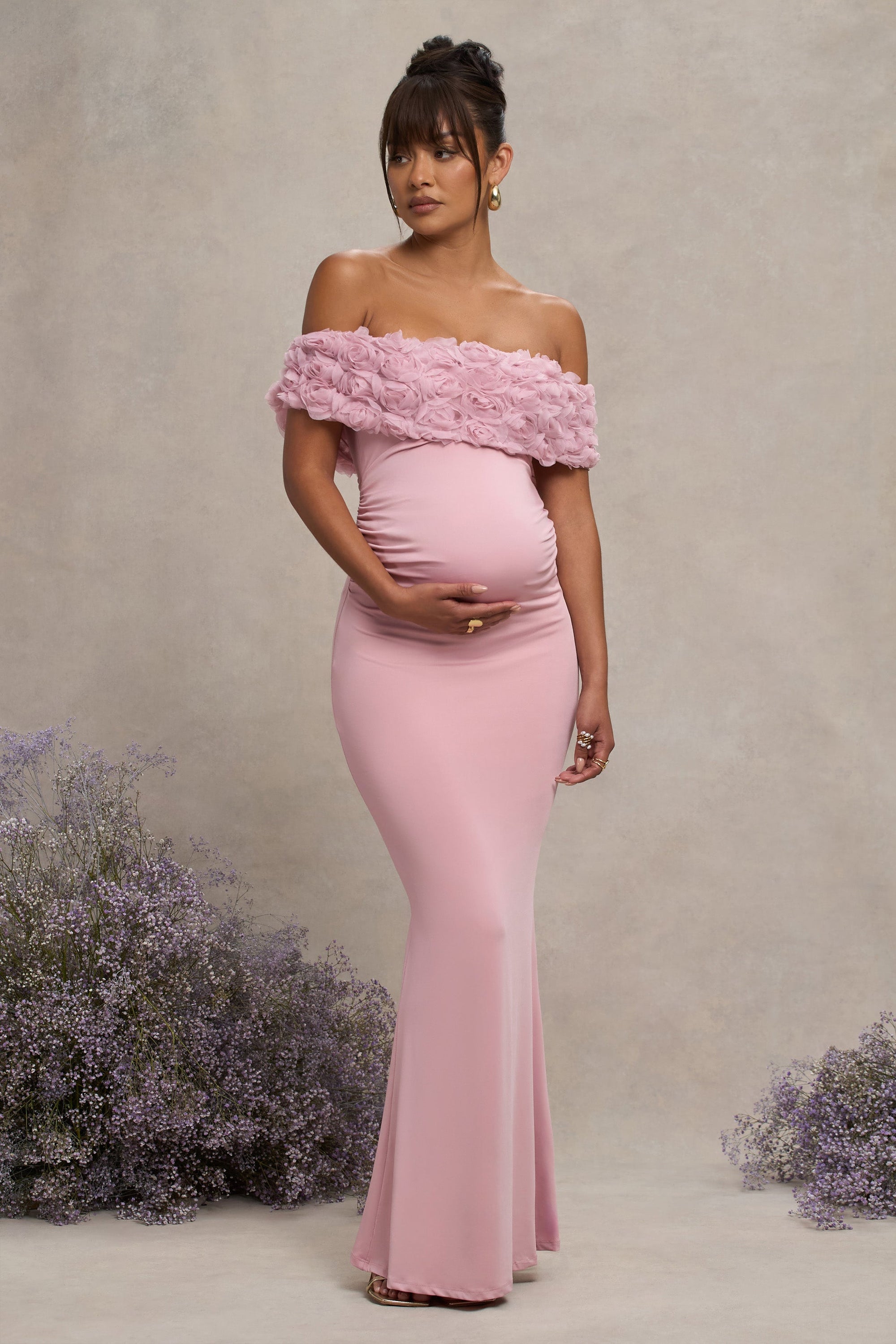 Inflorescence | Vestido largo premamá rosa con escote bardot  floral de malla