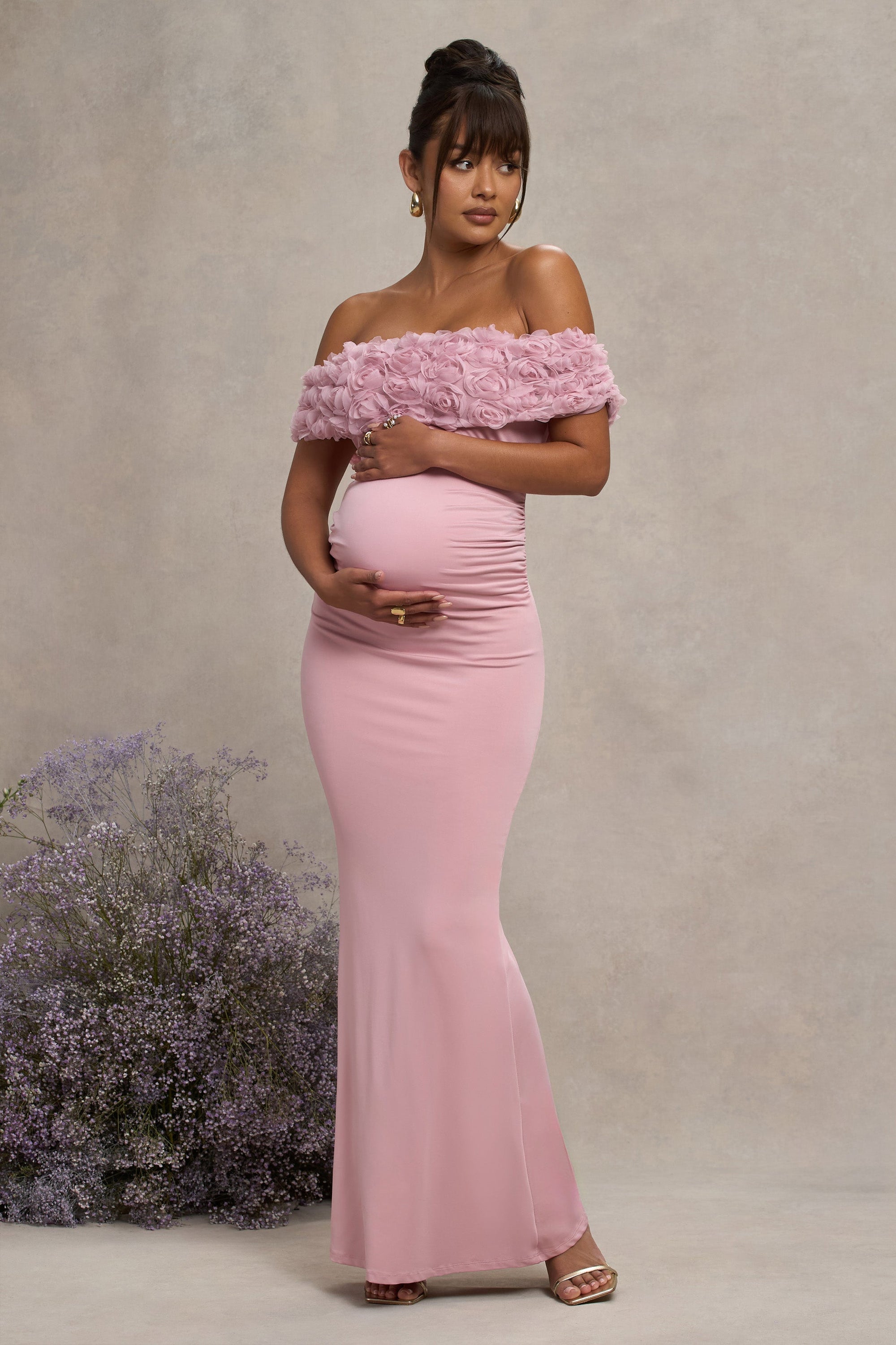 Inflorescence | Vestido largo premamá rosa con escote bardot  floral de malla