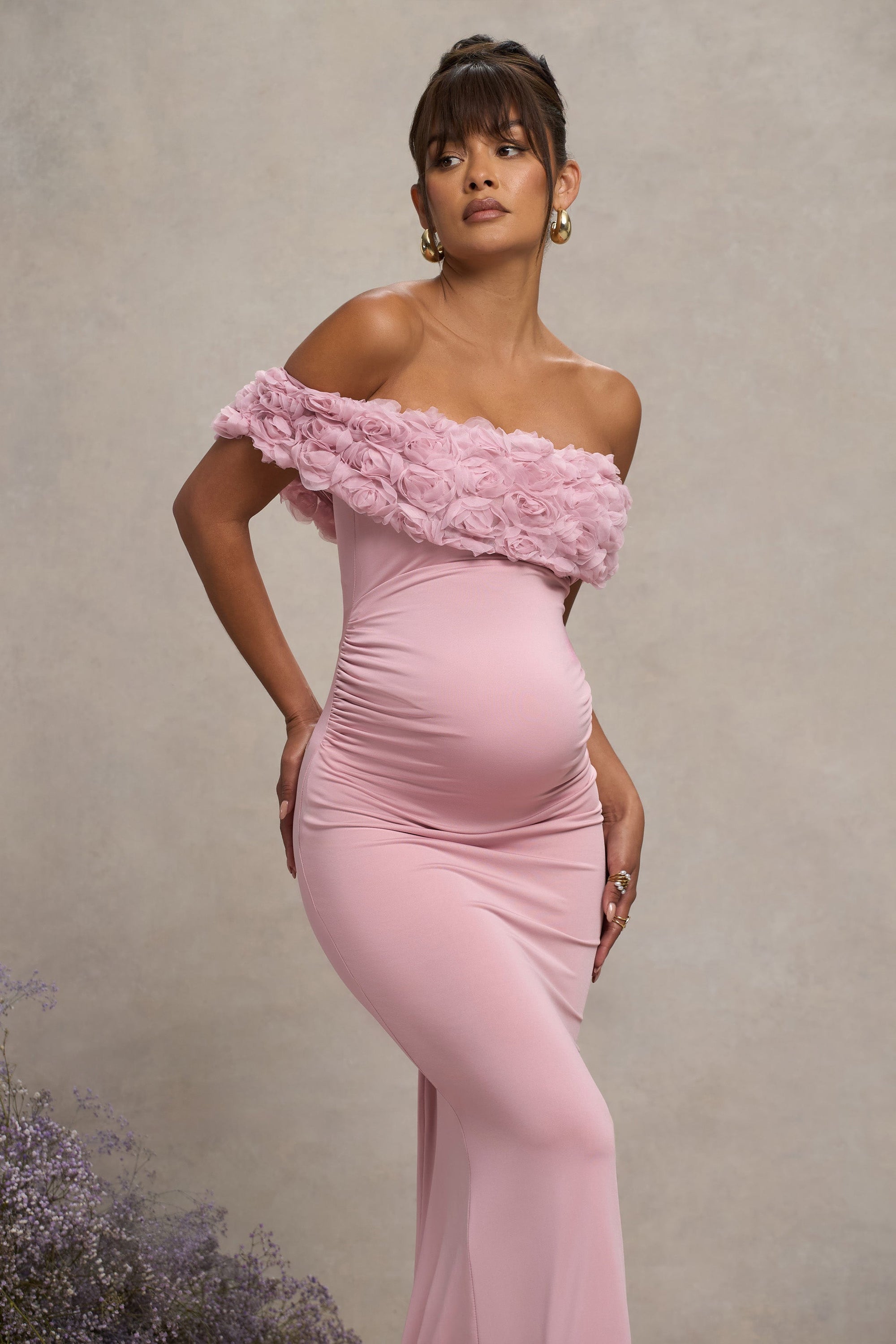 Inflorescence | Vestido largo premamá rosa con escote bardot  floral de malla