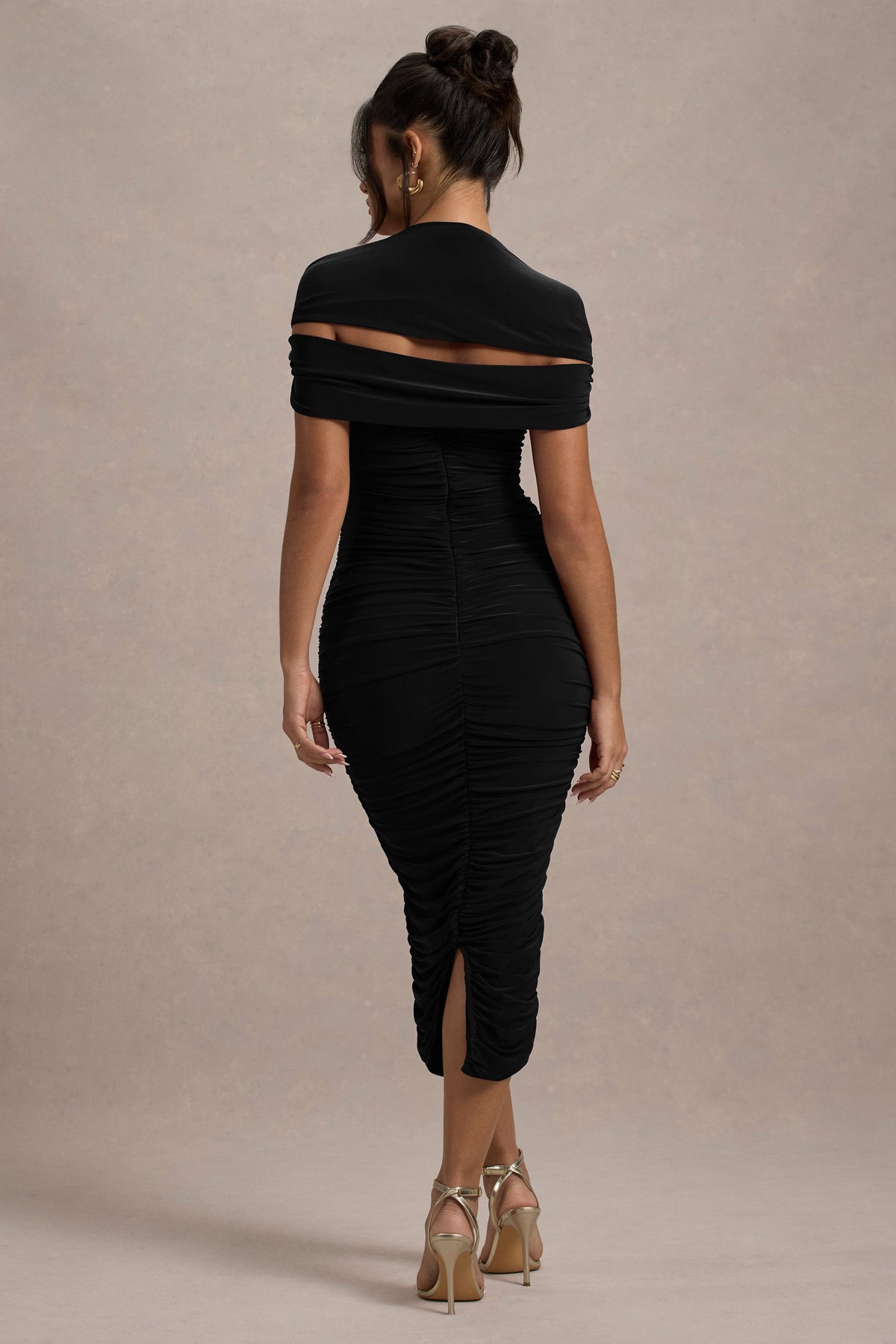 Paxos | Vestido midi negro entallado con escote cuadrado y mangas cortas