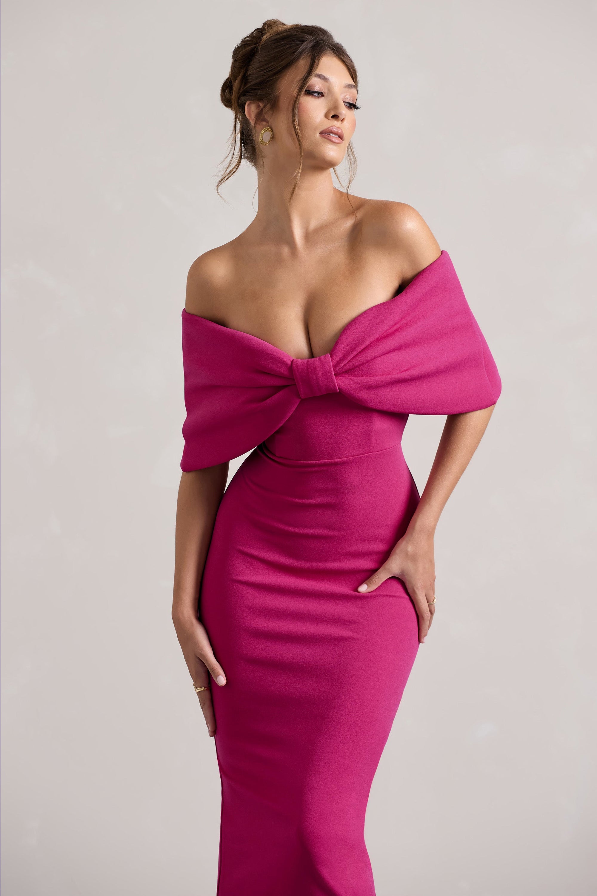 Cornelia | Vestido Largo Rosa Fucsia con Lazo Grande