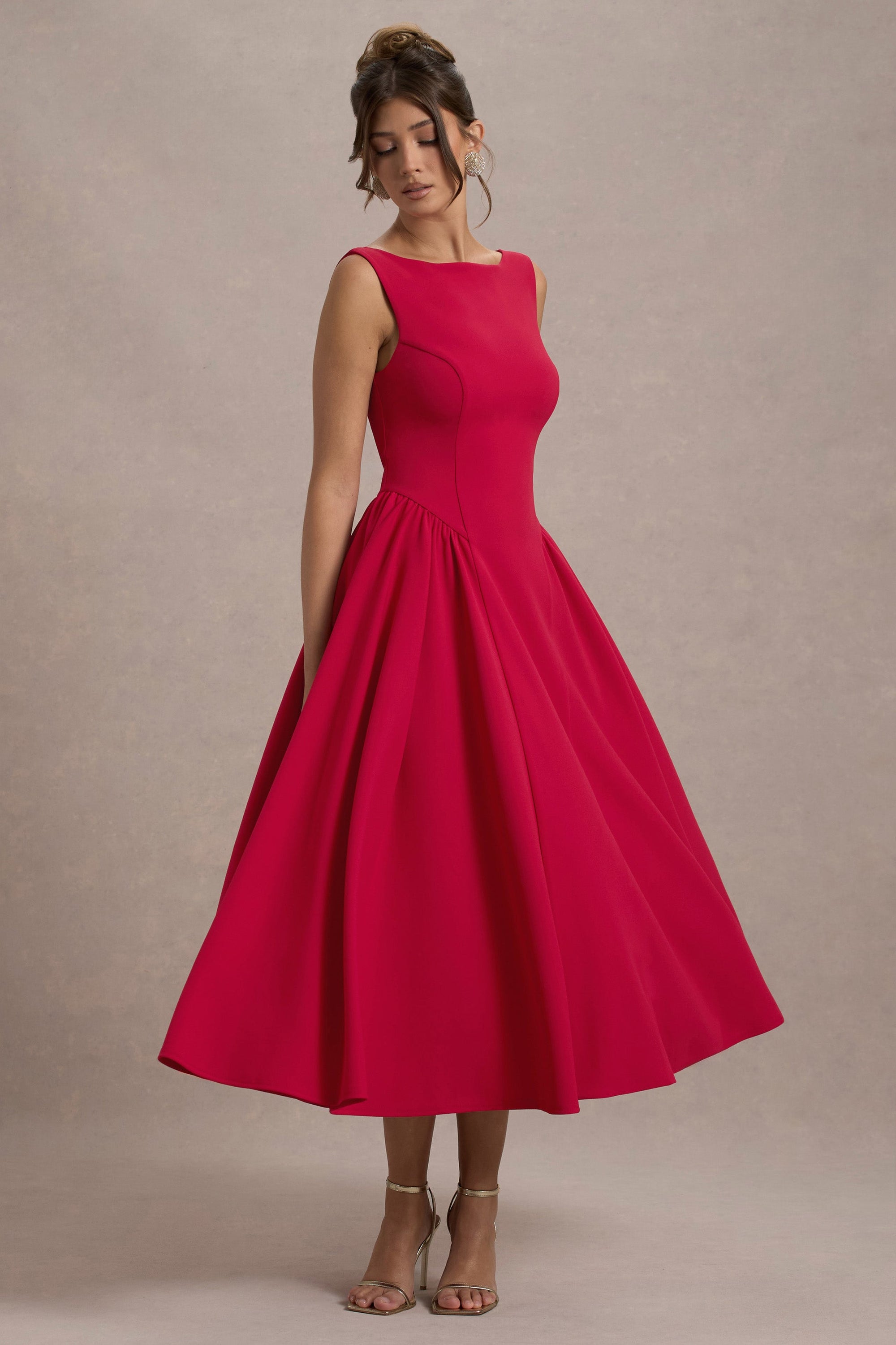 Muriel | Vestido Midi Rojo de Escote Barco con Bajo Voluminoso