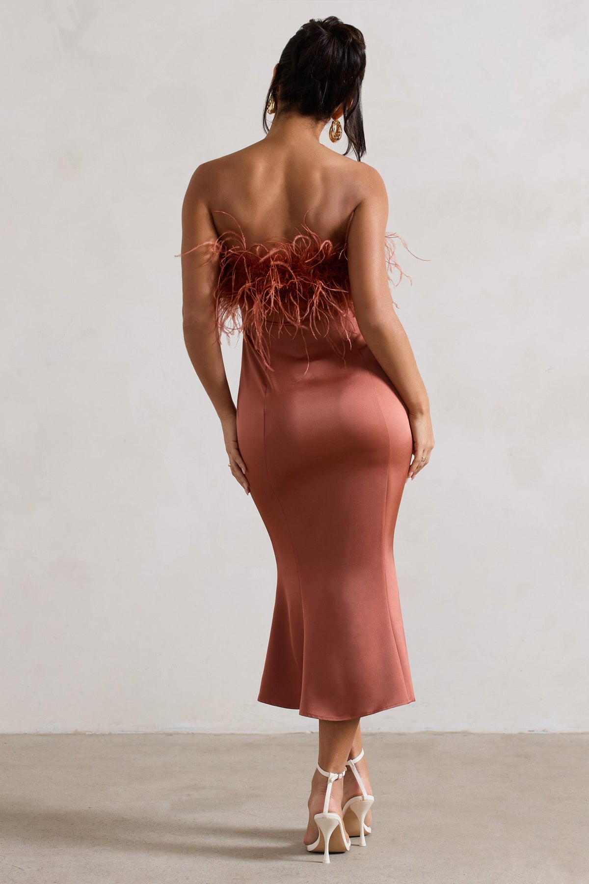 WB_CL129973012-OneAndOnlyRustSatinFeatherTrimMidiDress6