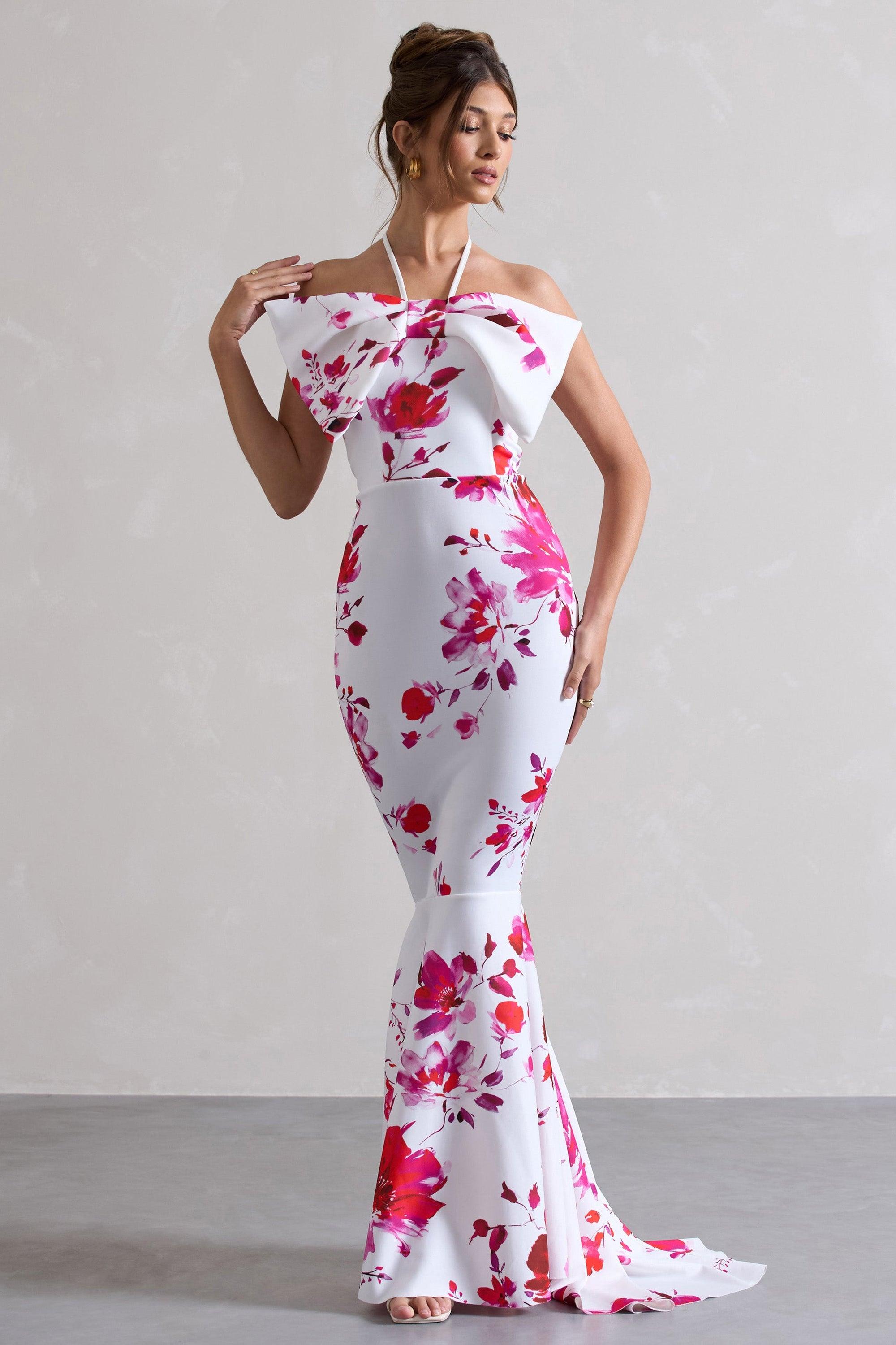 Sakura | Vestido largo de sirena con estampado floral rosa, cuello halter y lazo