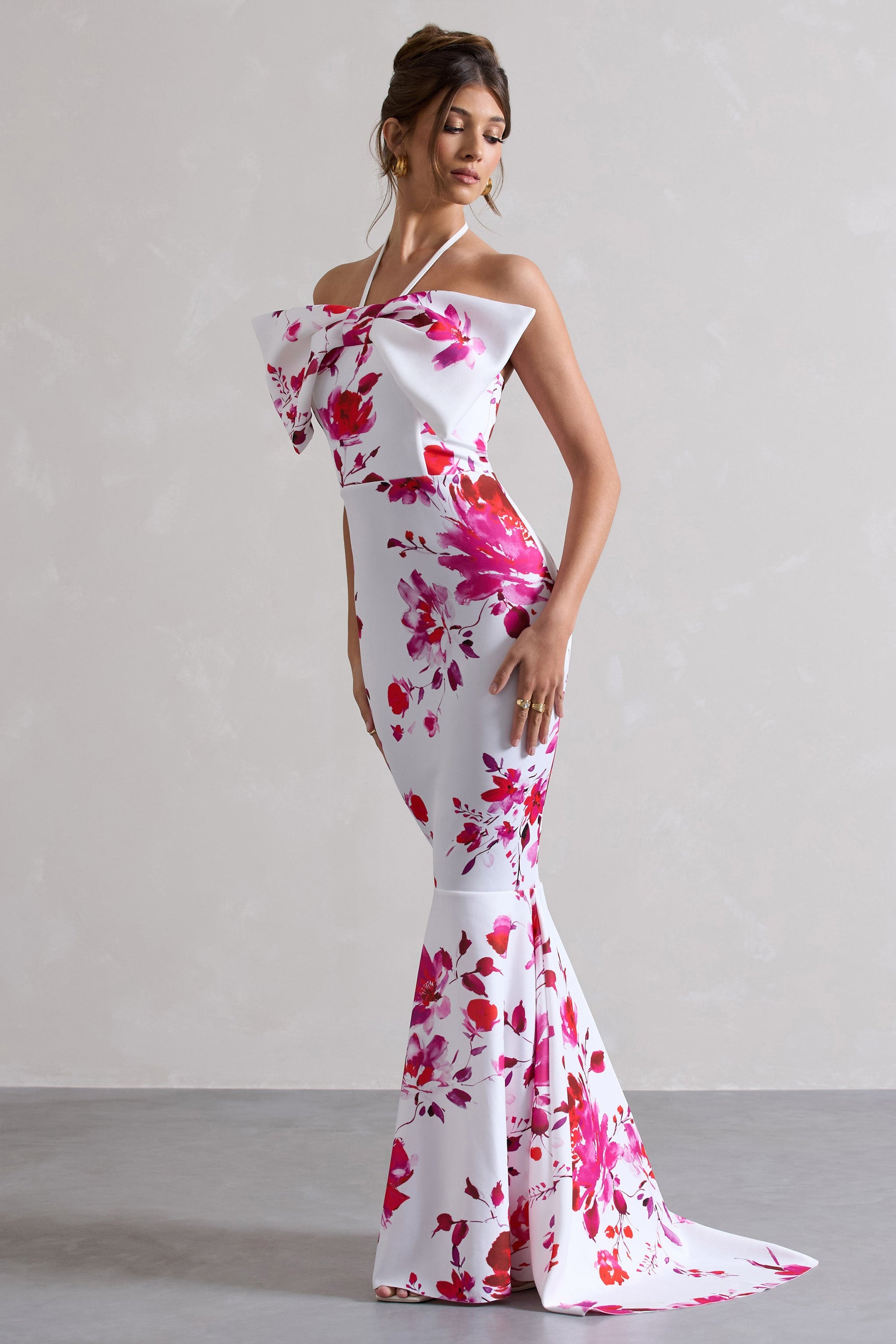 Sakura | Vestido largo de sirena con estampado floral rosa, cuello halter y lazo