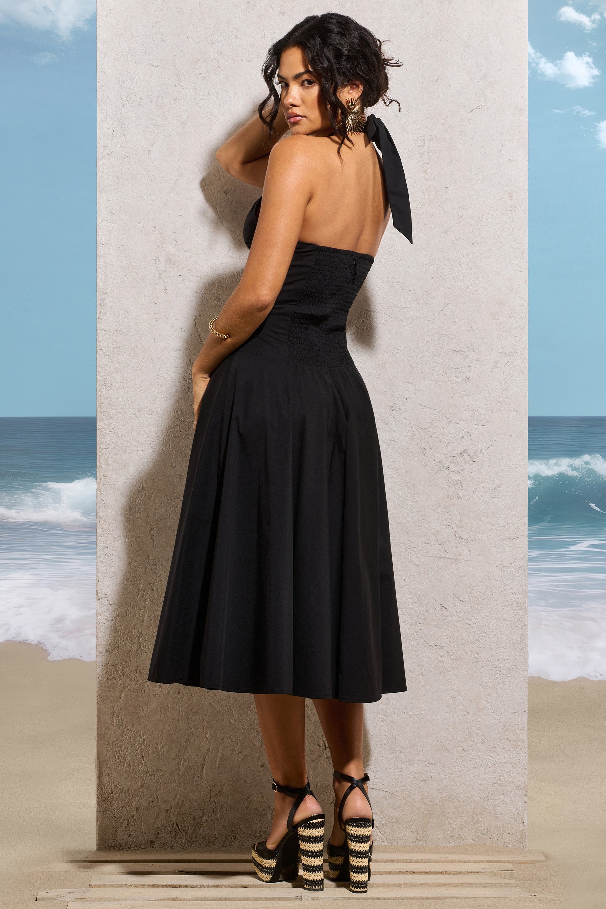 Saint-Malo | Vestido Midi Negro con Cuello Halter