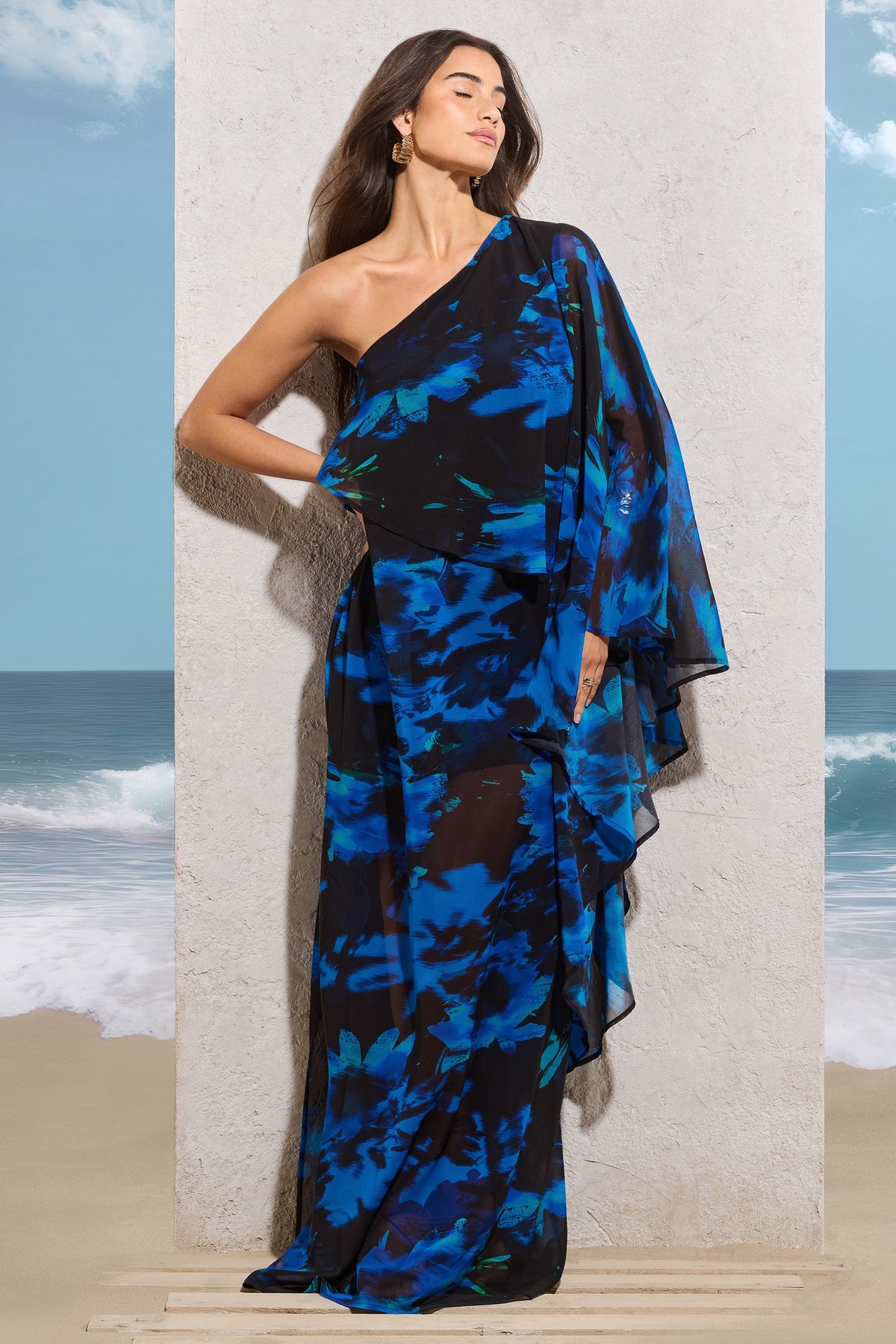 Ripple | Vestido largo asimétrico oversized de gasa con estampado floral azul marino