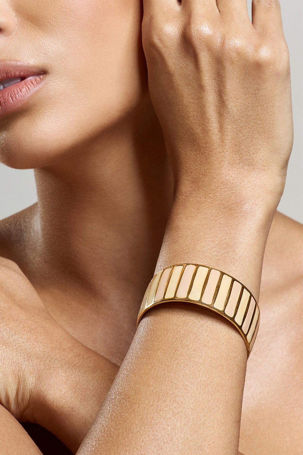 WB_CL134140011-YasmineNudeAdjustableGoldBangle0_ad3213b8-4d8b-42ca-a72e-dd72cea979a5