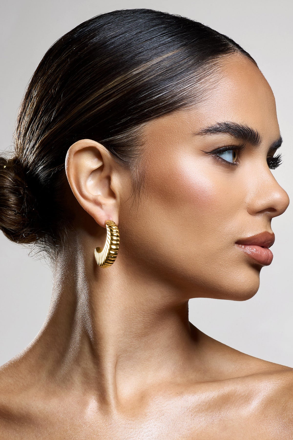 WB_CL134306007-EclatGoldRibbedDangleEarrings2