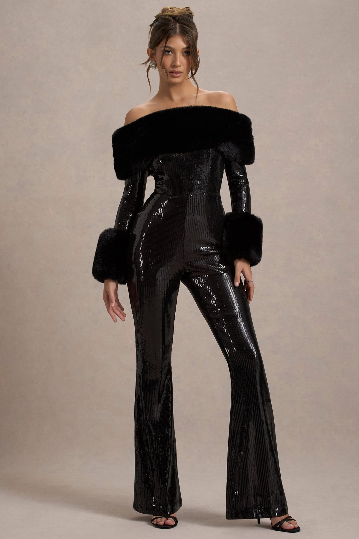 Lunar | Mono Negro con Lentejuelas, Escote Bardot y Piernas Acampanadas con Piel Sintética