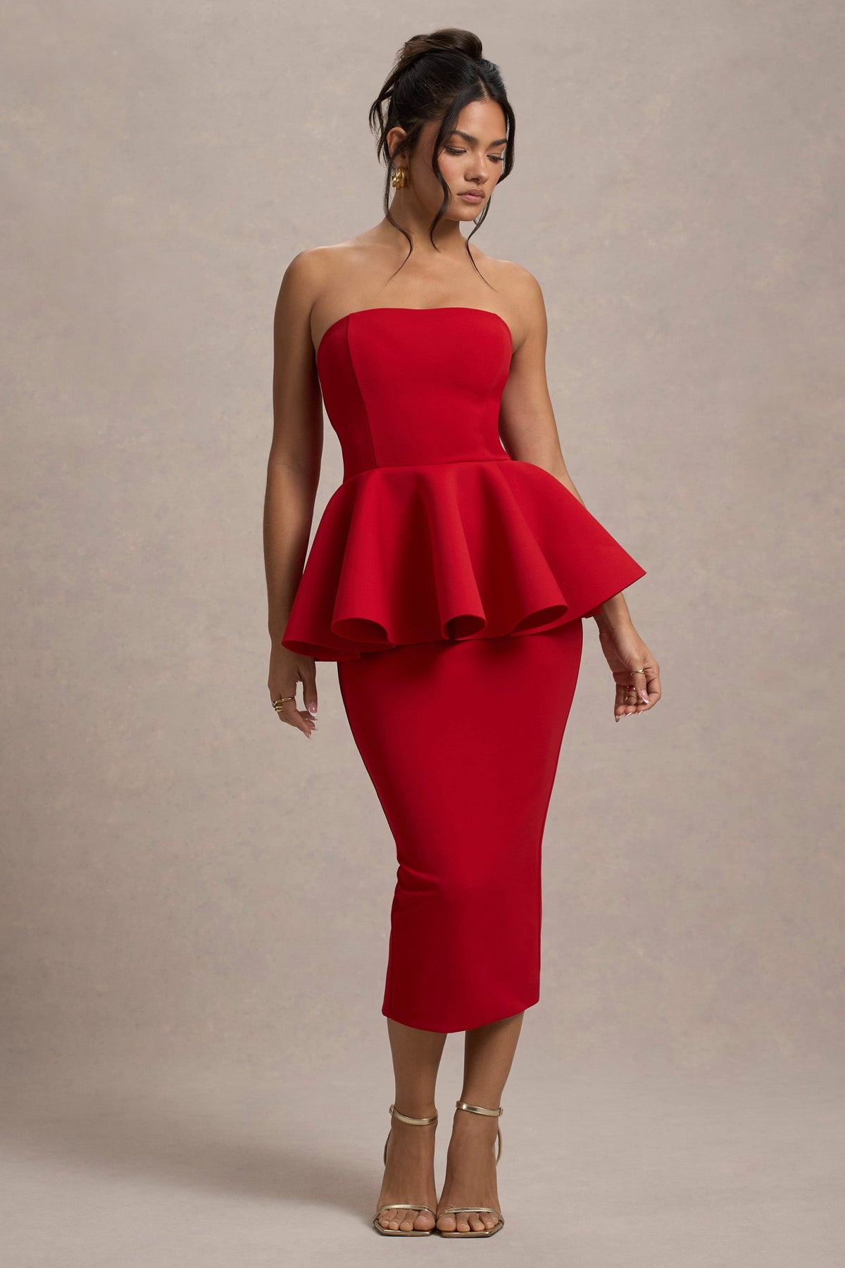 First Dance | Vestido Midi rojo Sin Tirantes con Peplum