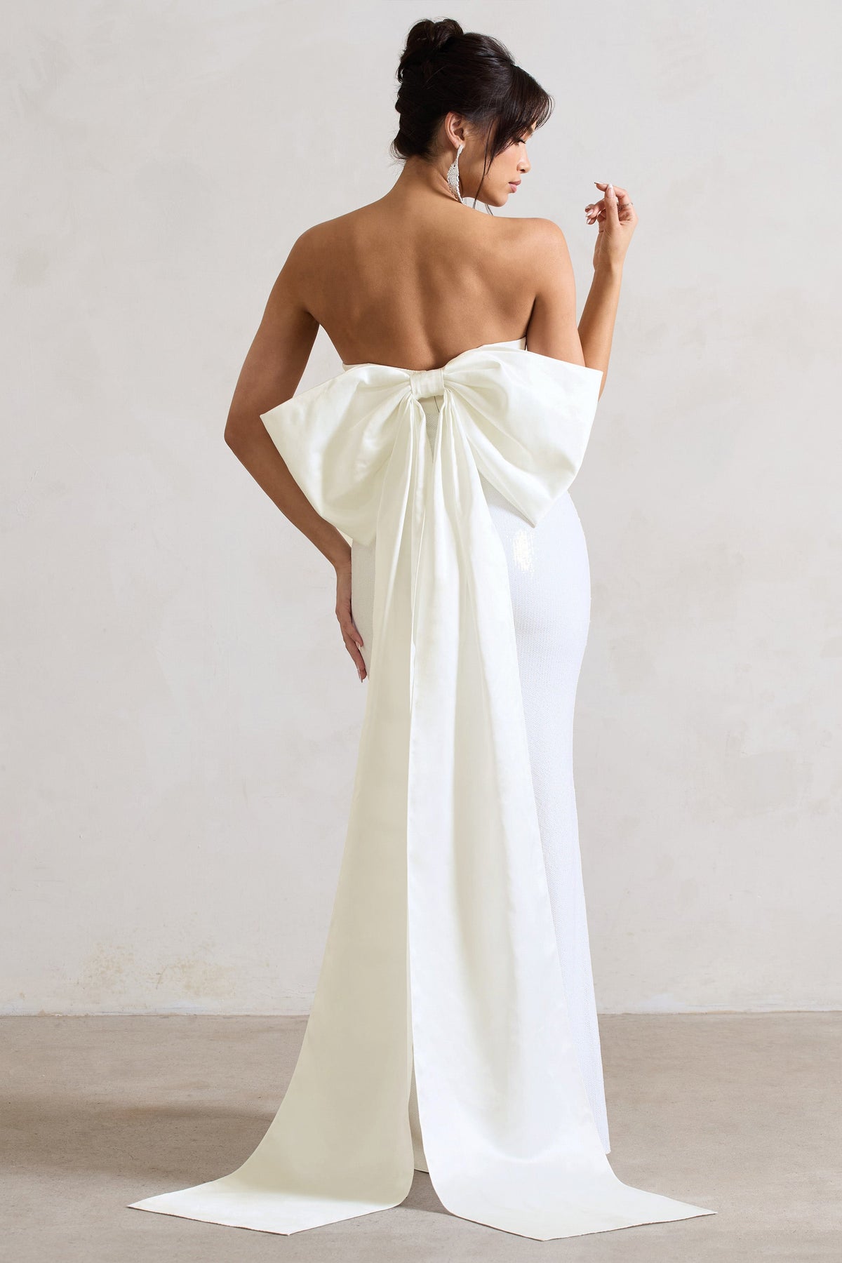 To You | Vestido largo Bandeau Abertura y Lazo grande de Lentejuelas blanco