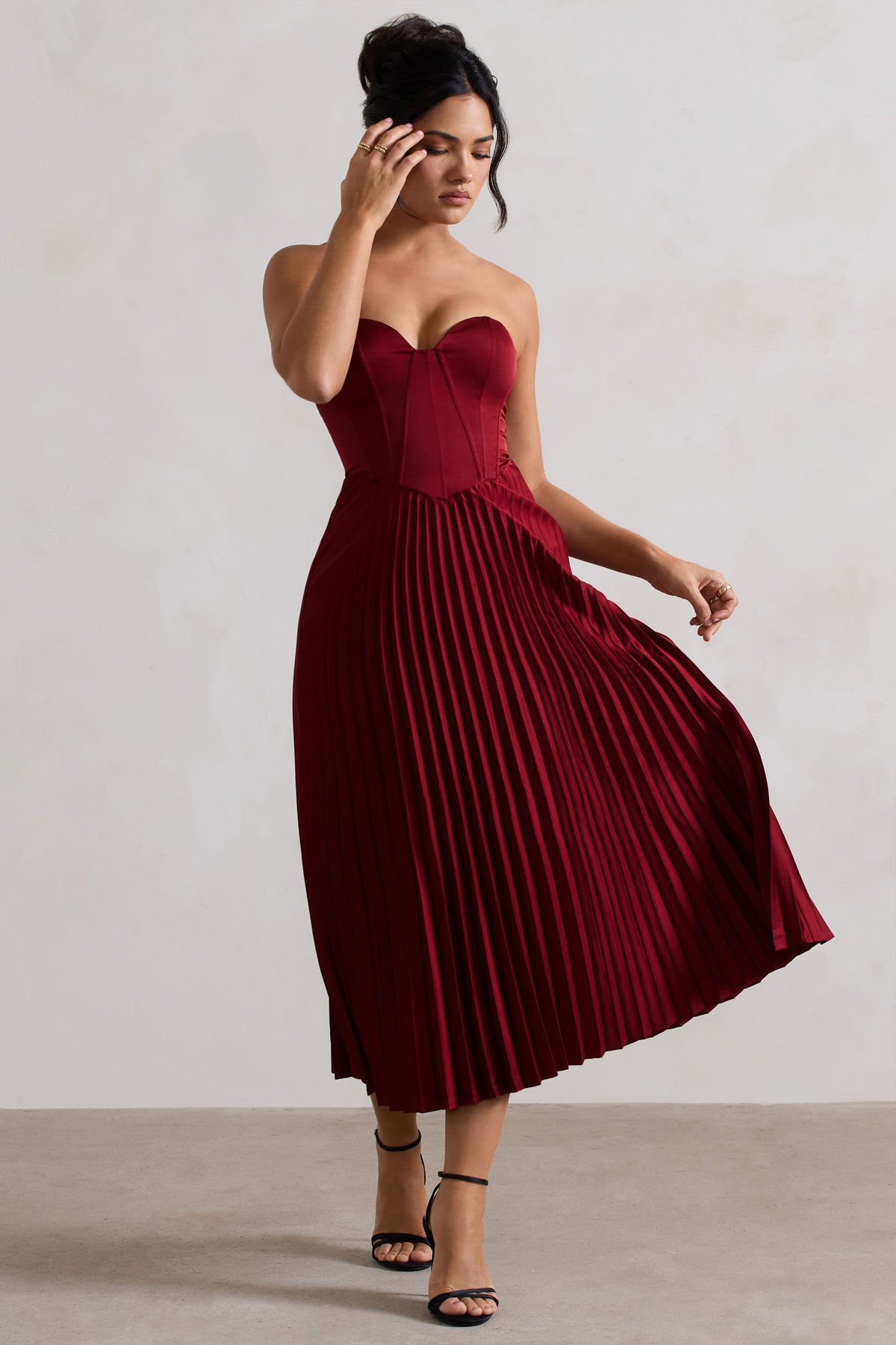 Bordeaux | Vestido Midi de Satén con Estilo Corsé en Color Baya