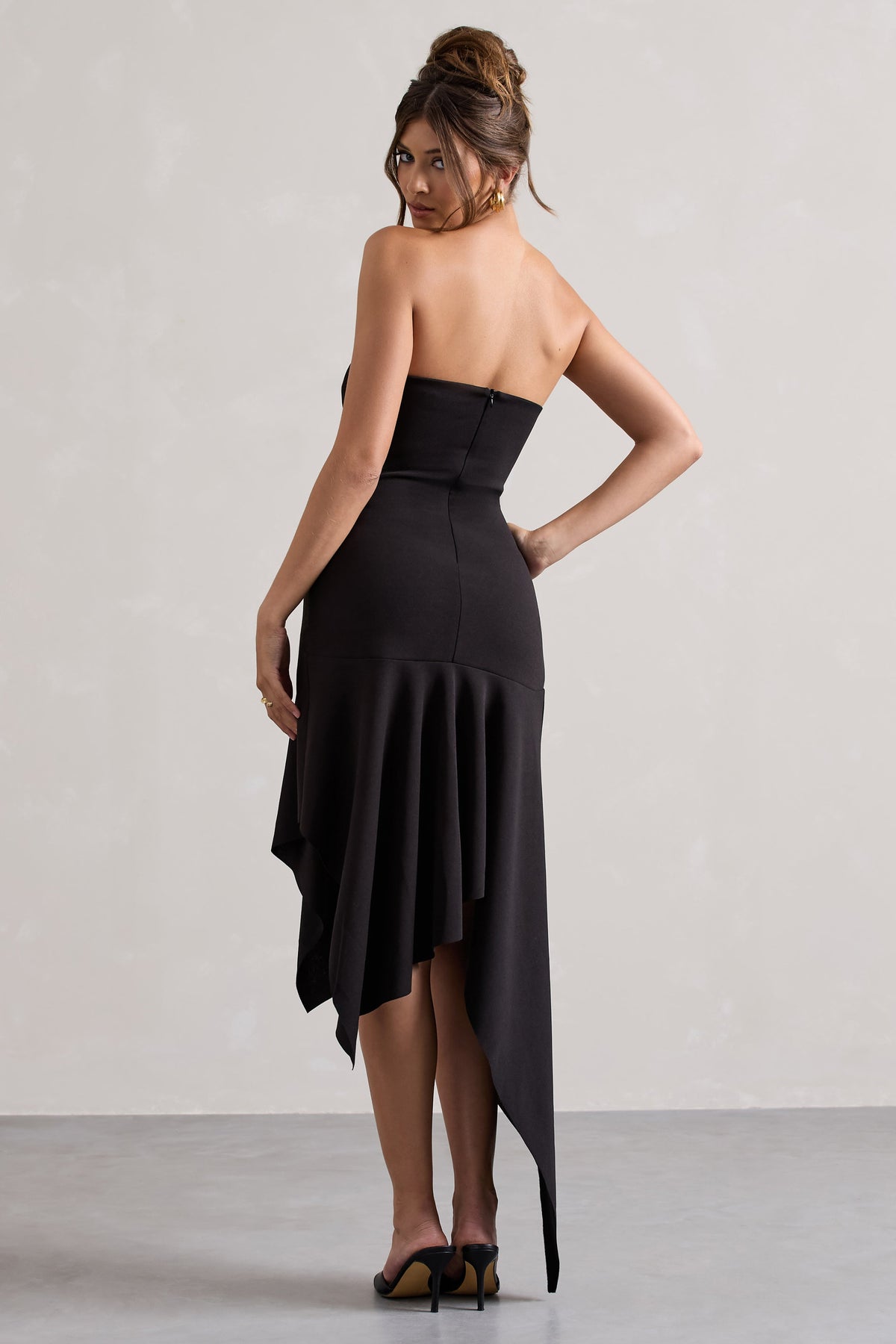Catalina | Vestido Maxi Negro Bandeau Con Dobladillo Drapedado