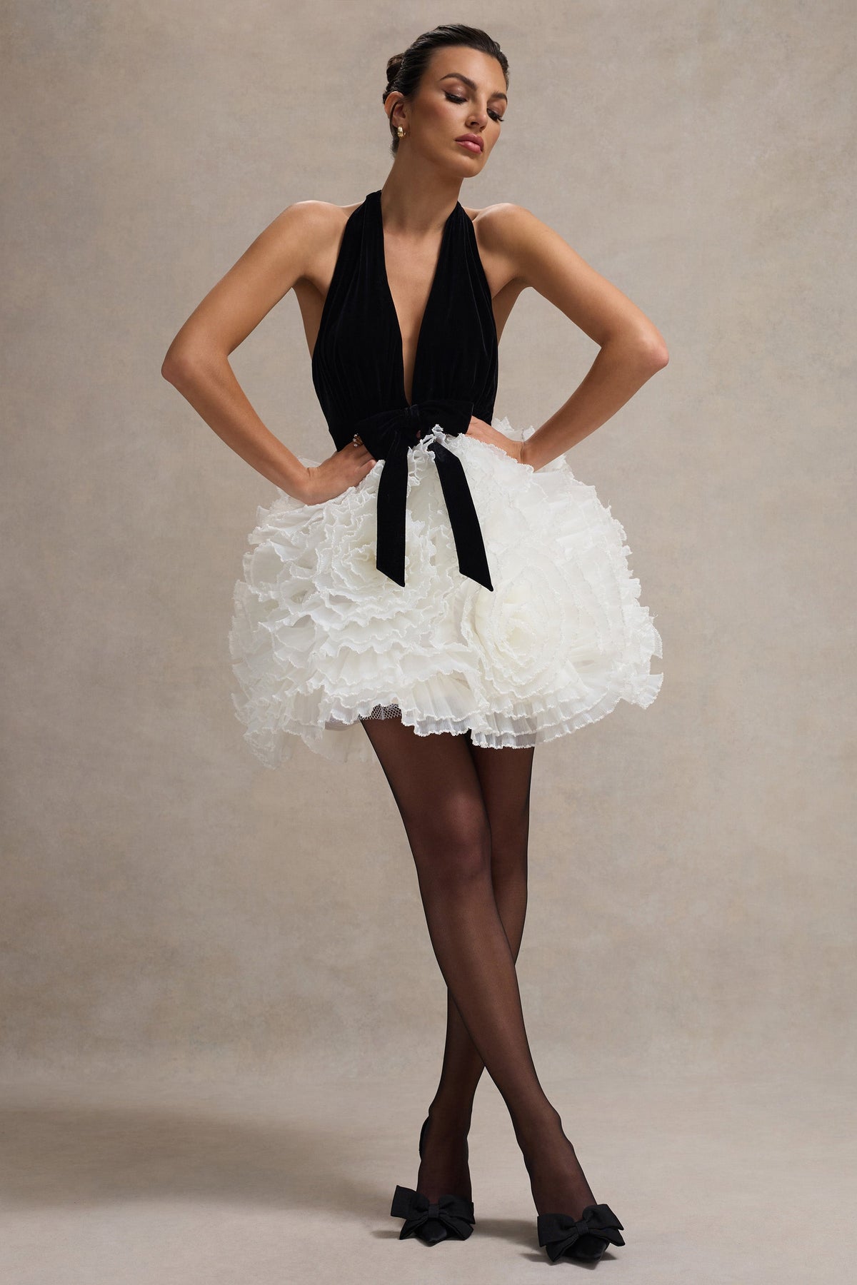 WB_HR_CL134658242-MeringueBlackVelvetPlunge-NeckMiniDressWithTulleSkirt4