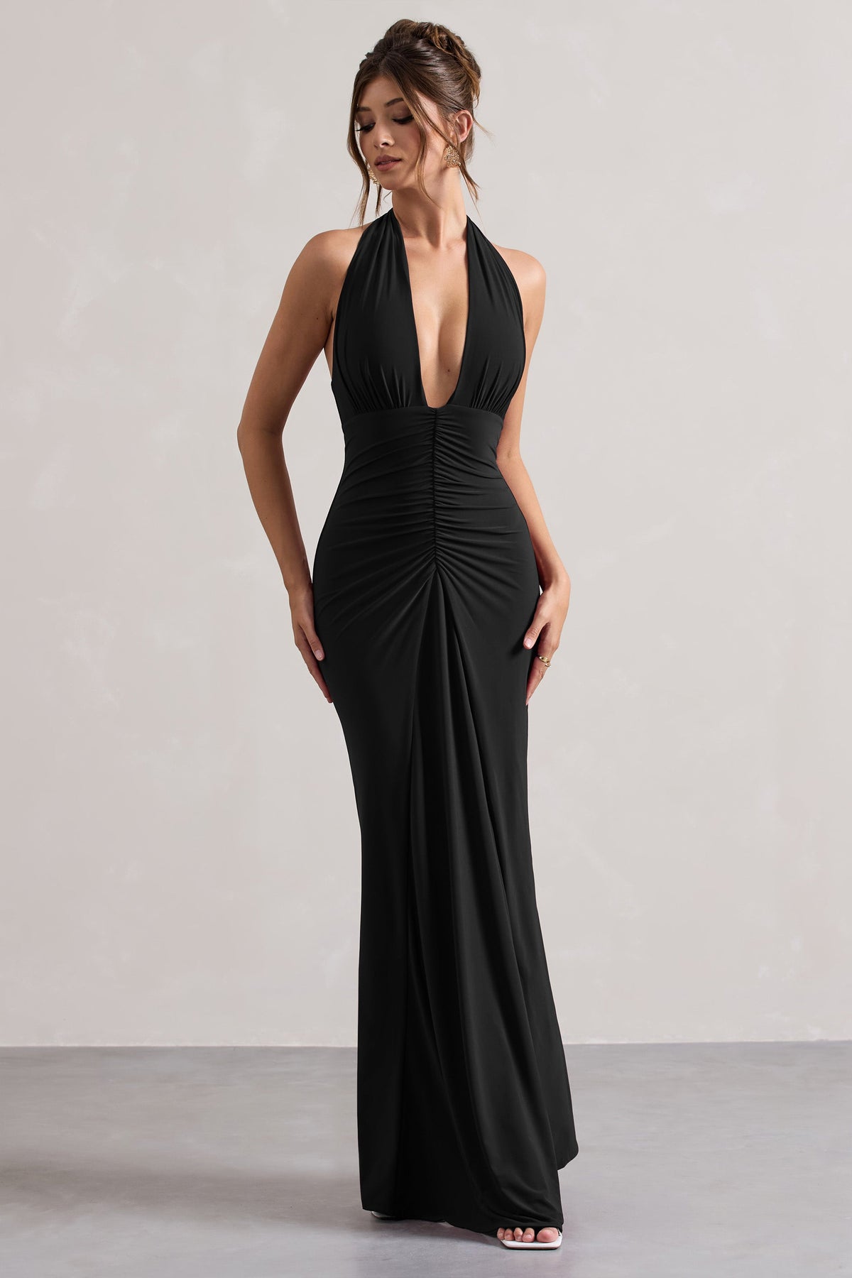 Payton | Vestido Largo Negro con Frunces y escote Halter