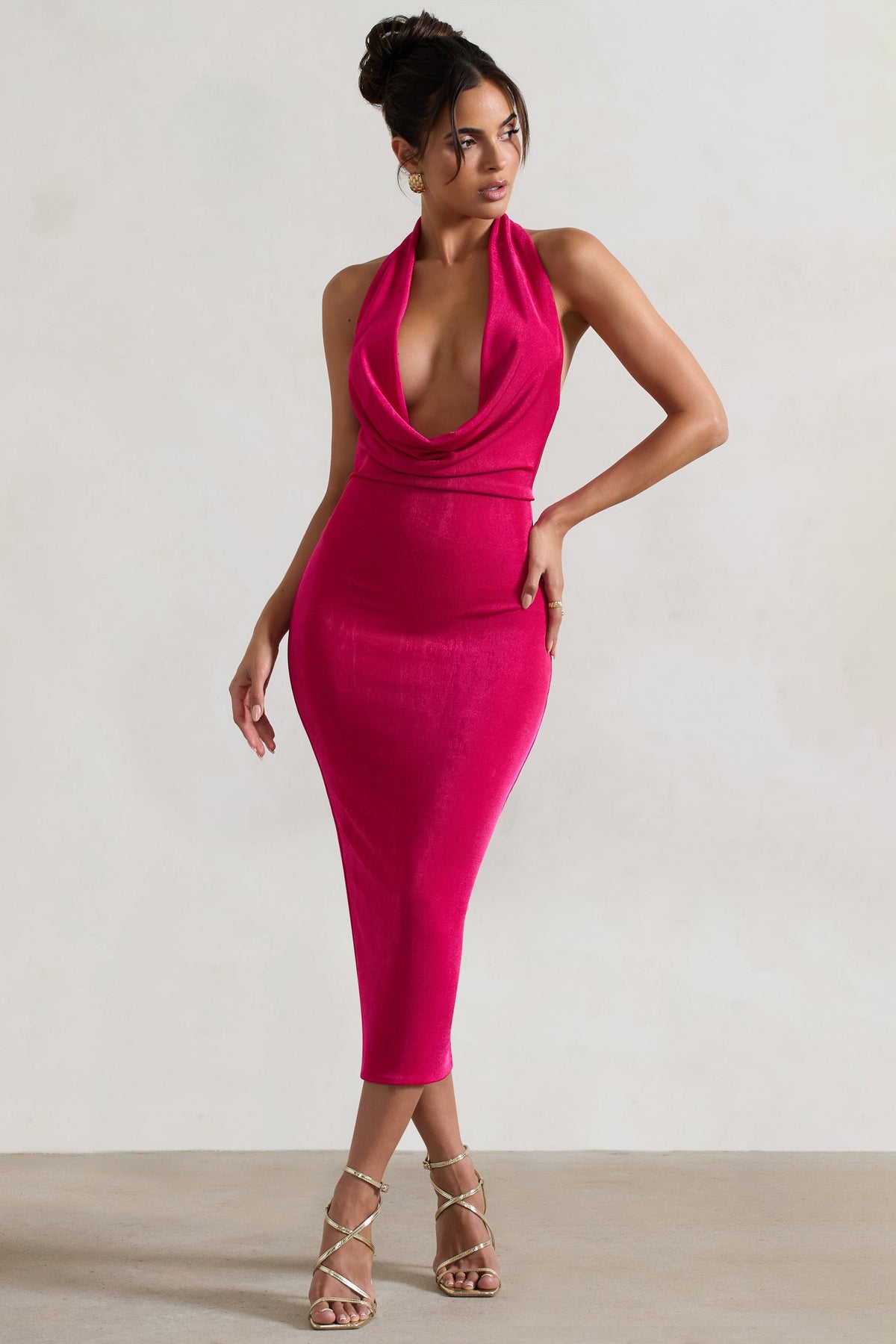 Raleigh | Vestido midi con cuello drapeado en rosa fucsia