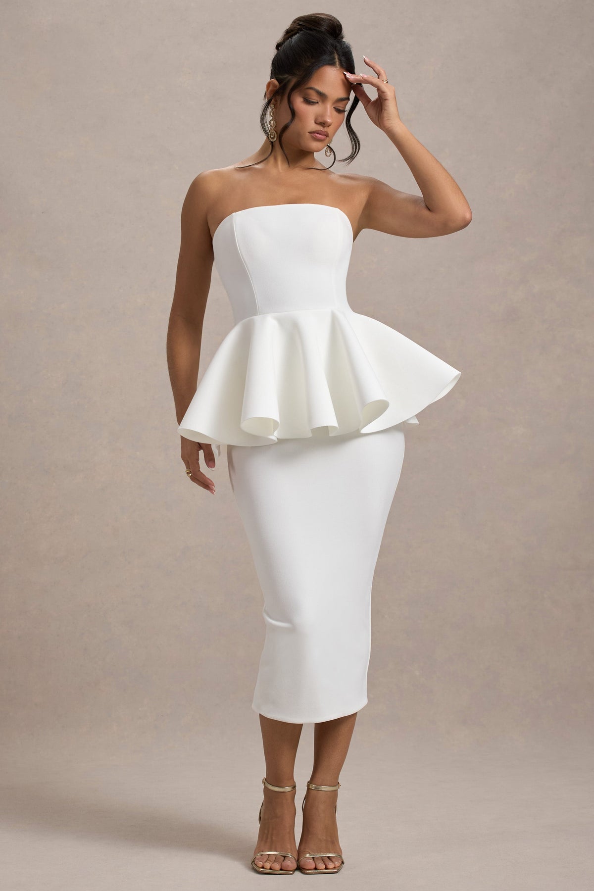 First Dance | Vestido Midi Blanco Sin Tirantes con Peplum